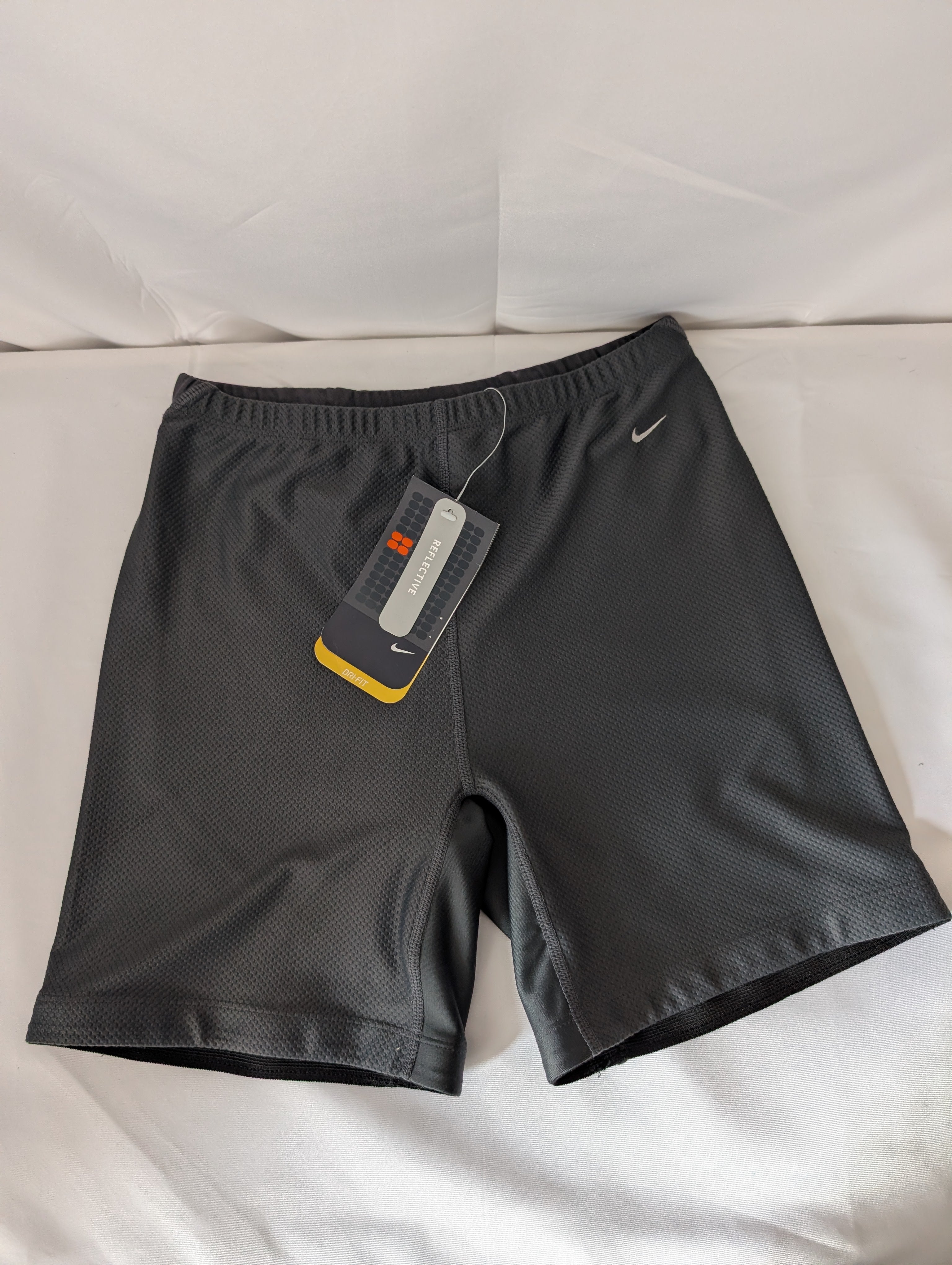 Nike Women's Dri-Fit Shorts. Grey. Size XS (BNWT).