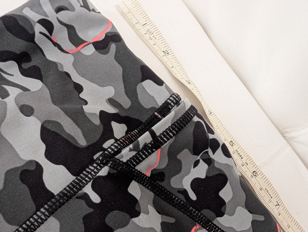 Sweaty Betty,  Power Workout Leggings 7/8 Length,  size XS (CL0001)