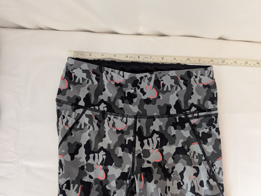 Sweaty Betty,  Power Workout Leggings 7/8 Length,  size XS (CL0001)