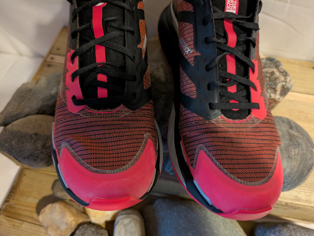 North Face, Vectiv Infinite, Coral & Black, Women’s Trail Running Shoes, UK Size 7