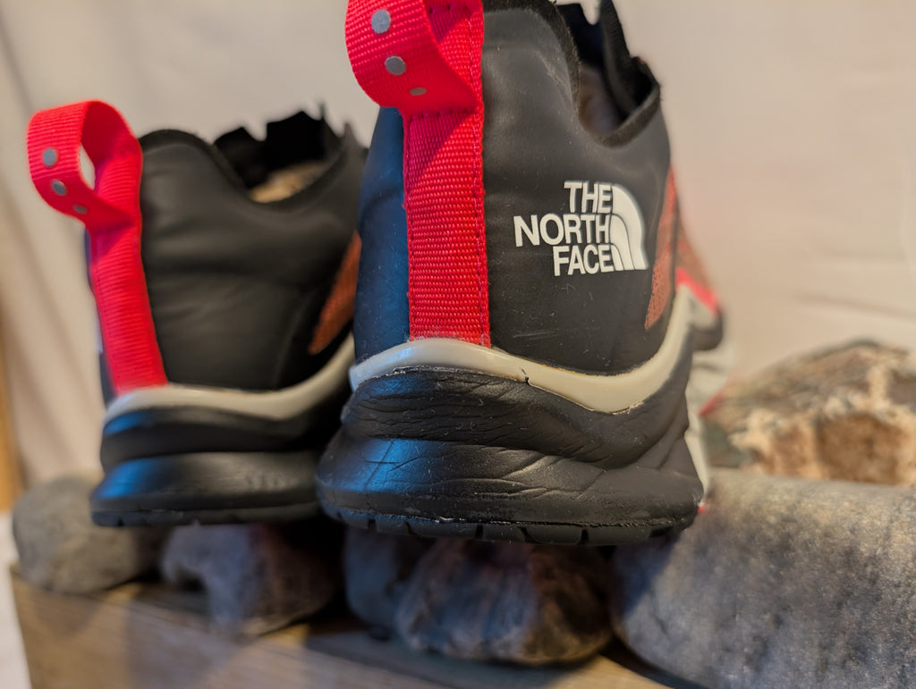 North Face, Vectiv Infinite, Coral & Black, Women’s Trail Running Shoes, UK Size 7