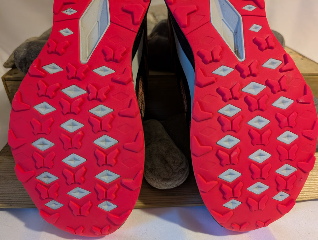 North Face, Vectiv Infinite, Coral & Black, Women’s Trail Running Shoes, UK Size 7