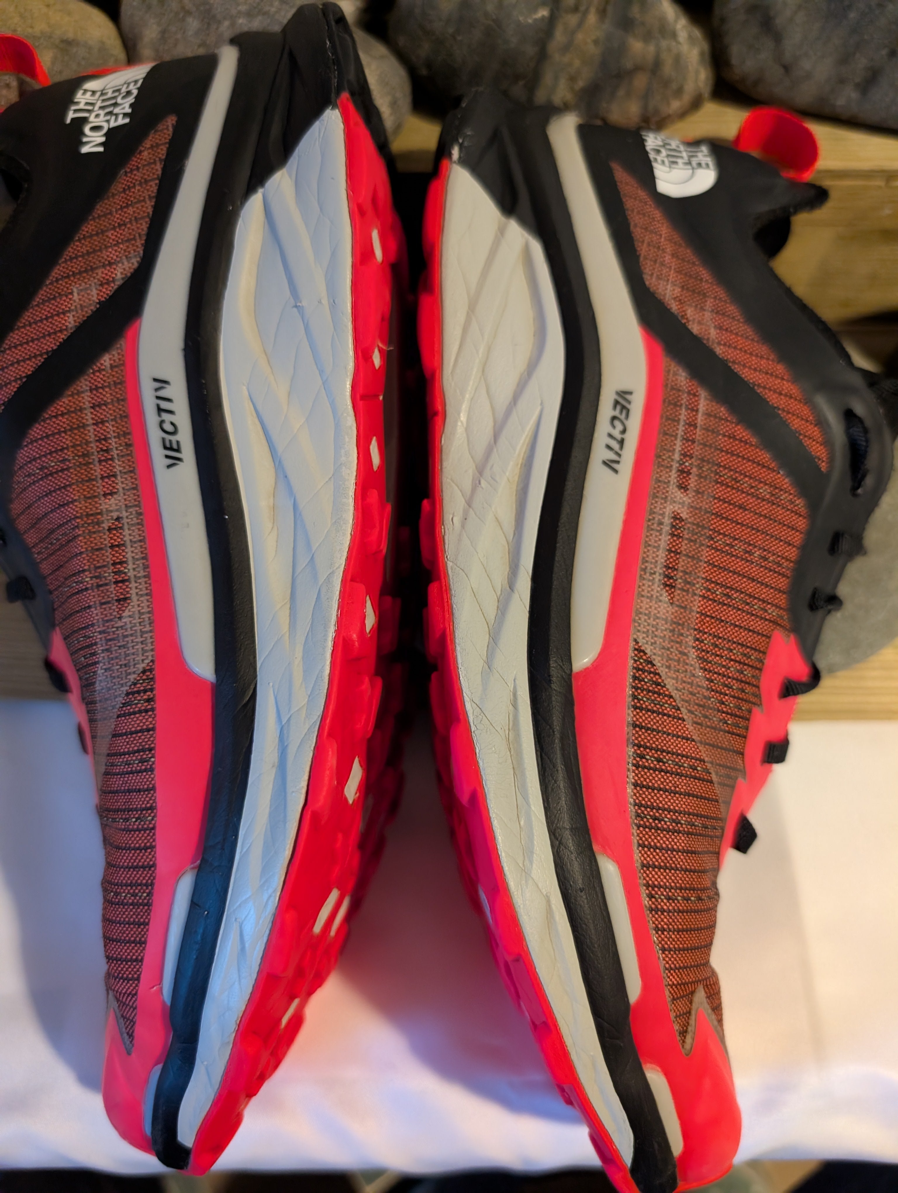 North Face, Vectiv Infinite, Coral & Black, Women’s Trail Running Shoes, UK Size 7