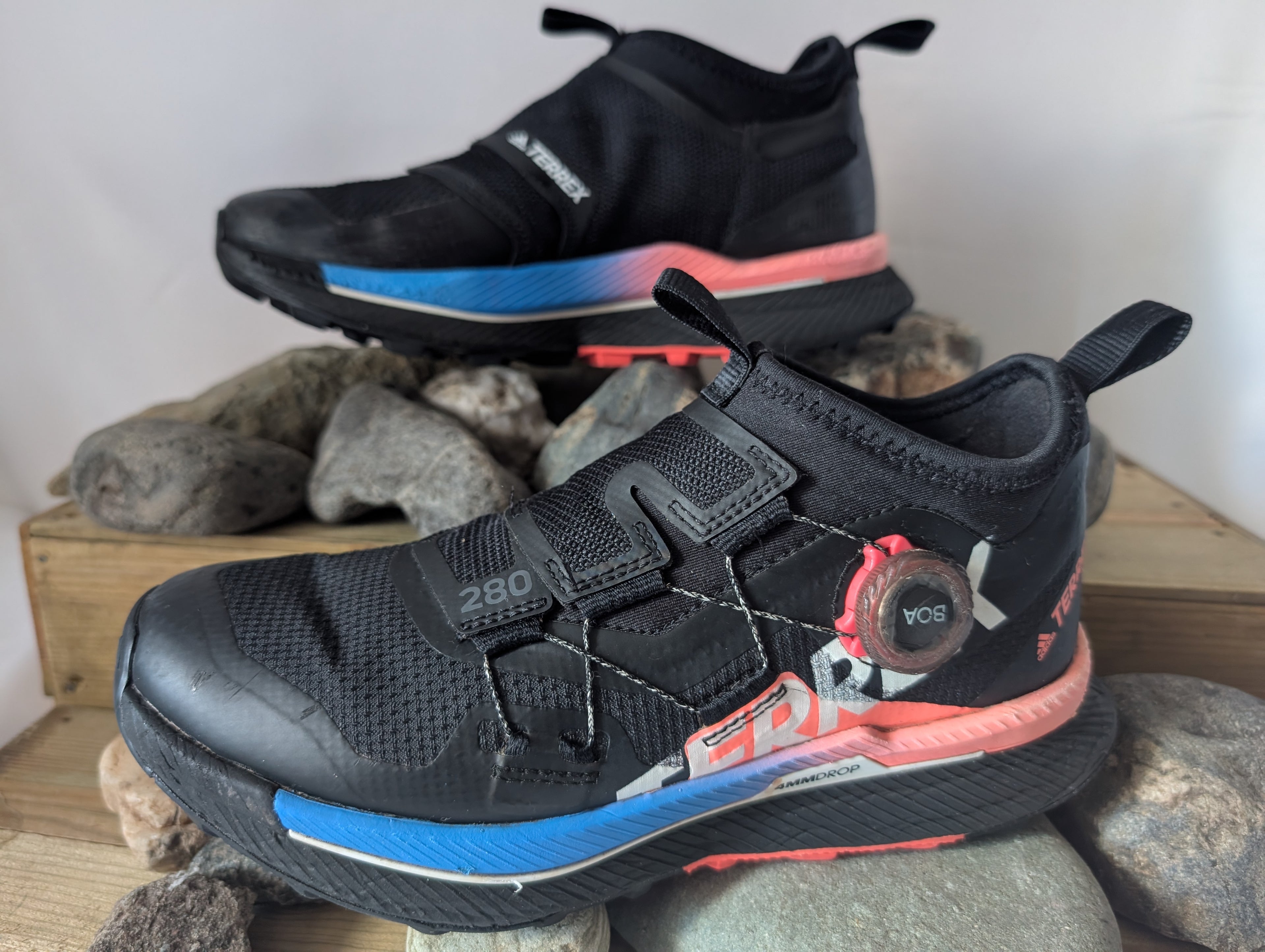 Adidas, Terrex Agravic Pro, women’s Trail running shoes,  size 4.5 F0070)