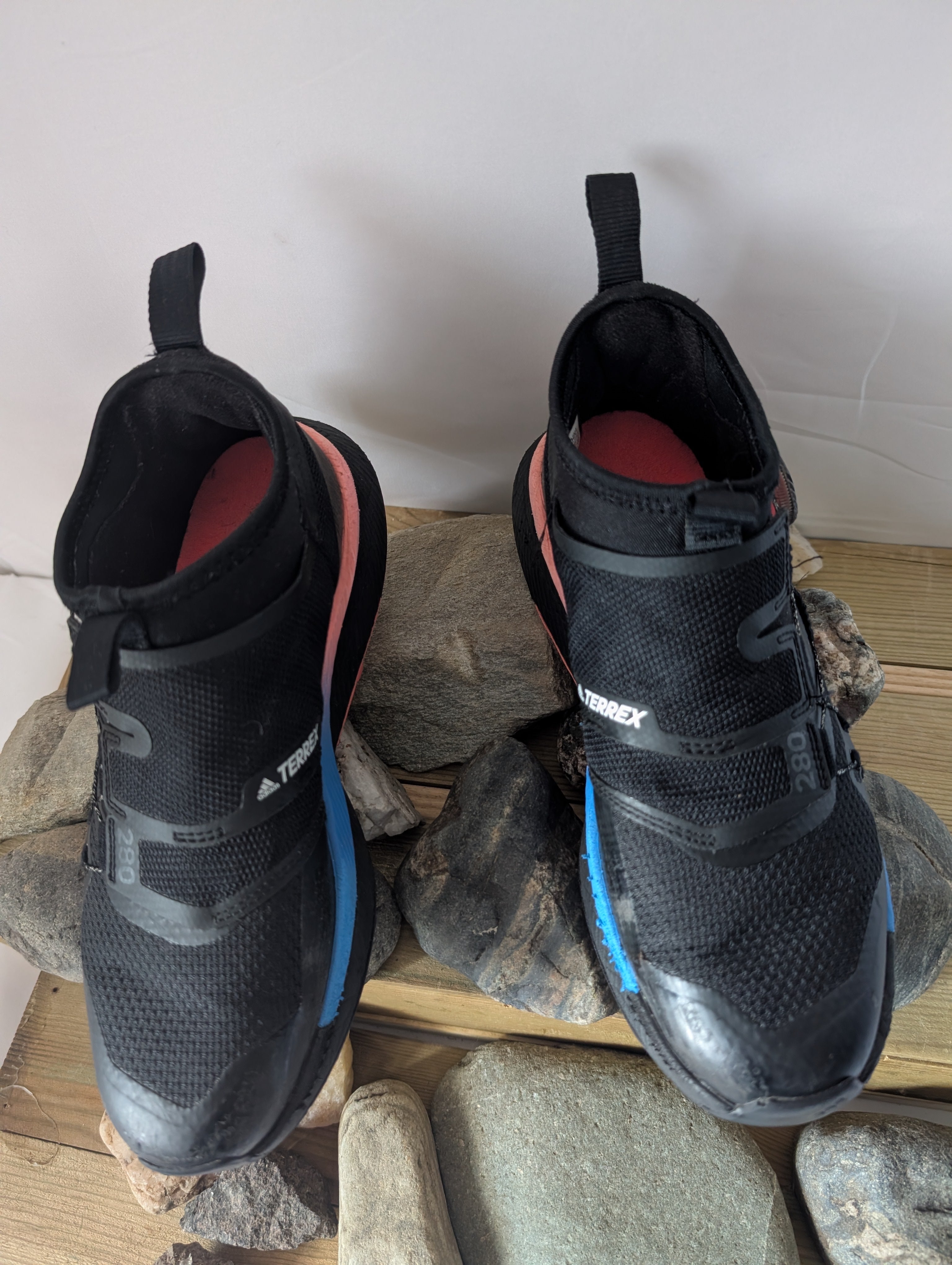 Adidas, Terrex Agravic Pro, women’s Trail running shoes,  size 4.5 F0070)