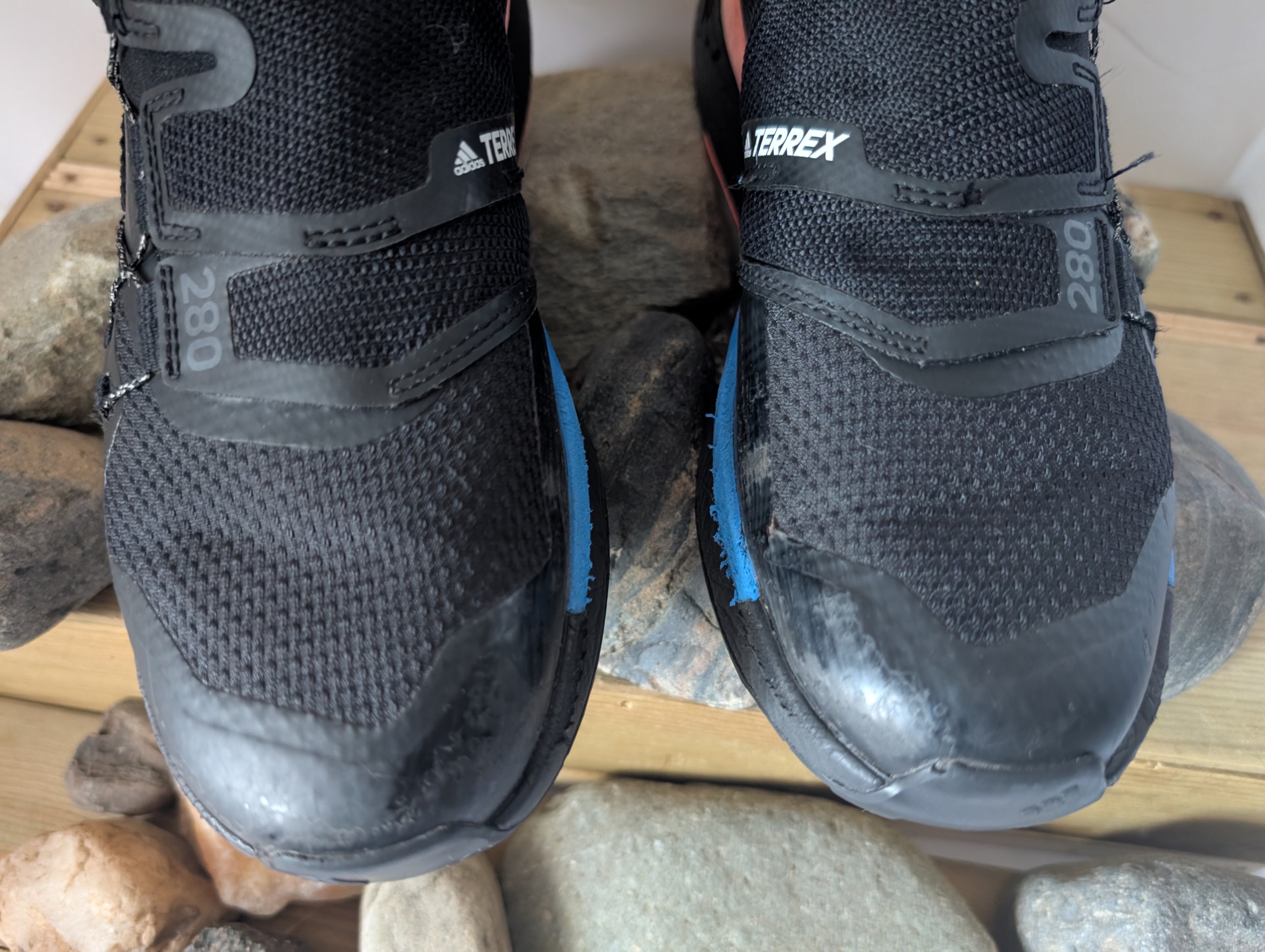 Adidas, Terrex Agravic Pro, women’s Trail running shoes,  size 4.5 F0070)