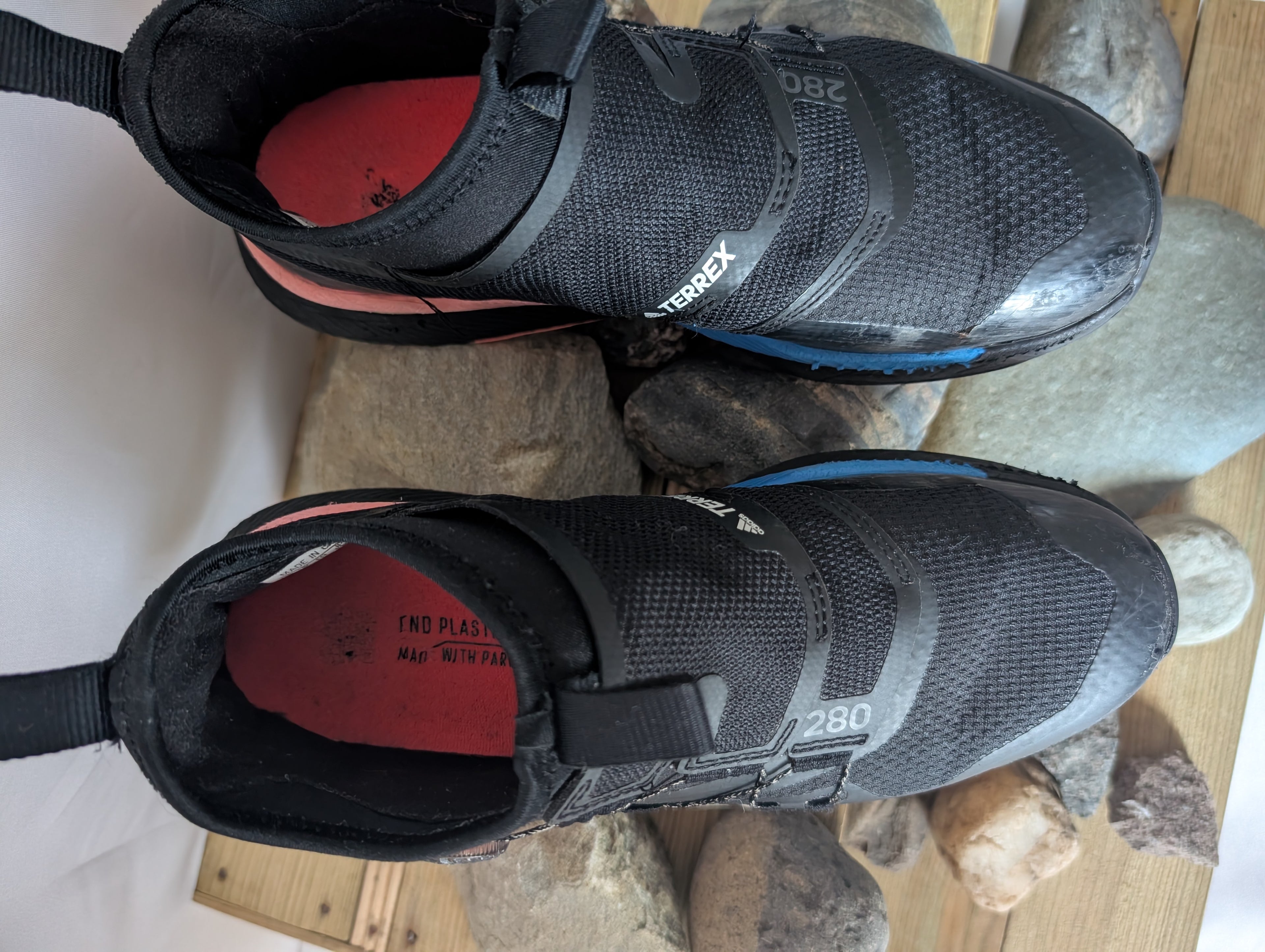 Adidas, Terrex Agravic Pro, women’s Trail running shoes,  size 4.5 F0070)