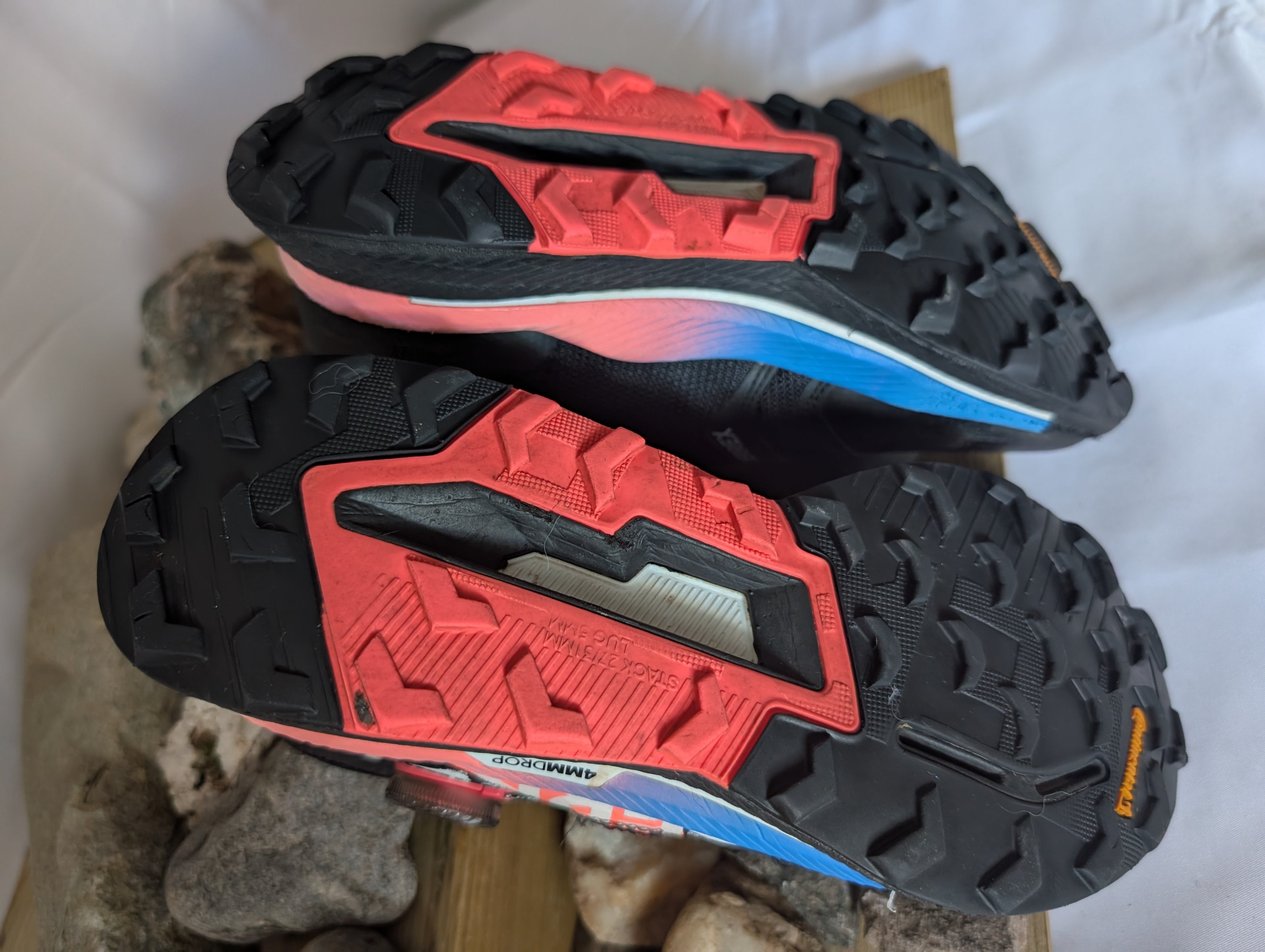 Adidas, Terrex Agravic Pro, women’s Trail running shoes,  size 4.5 F0070)