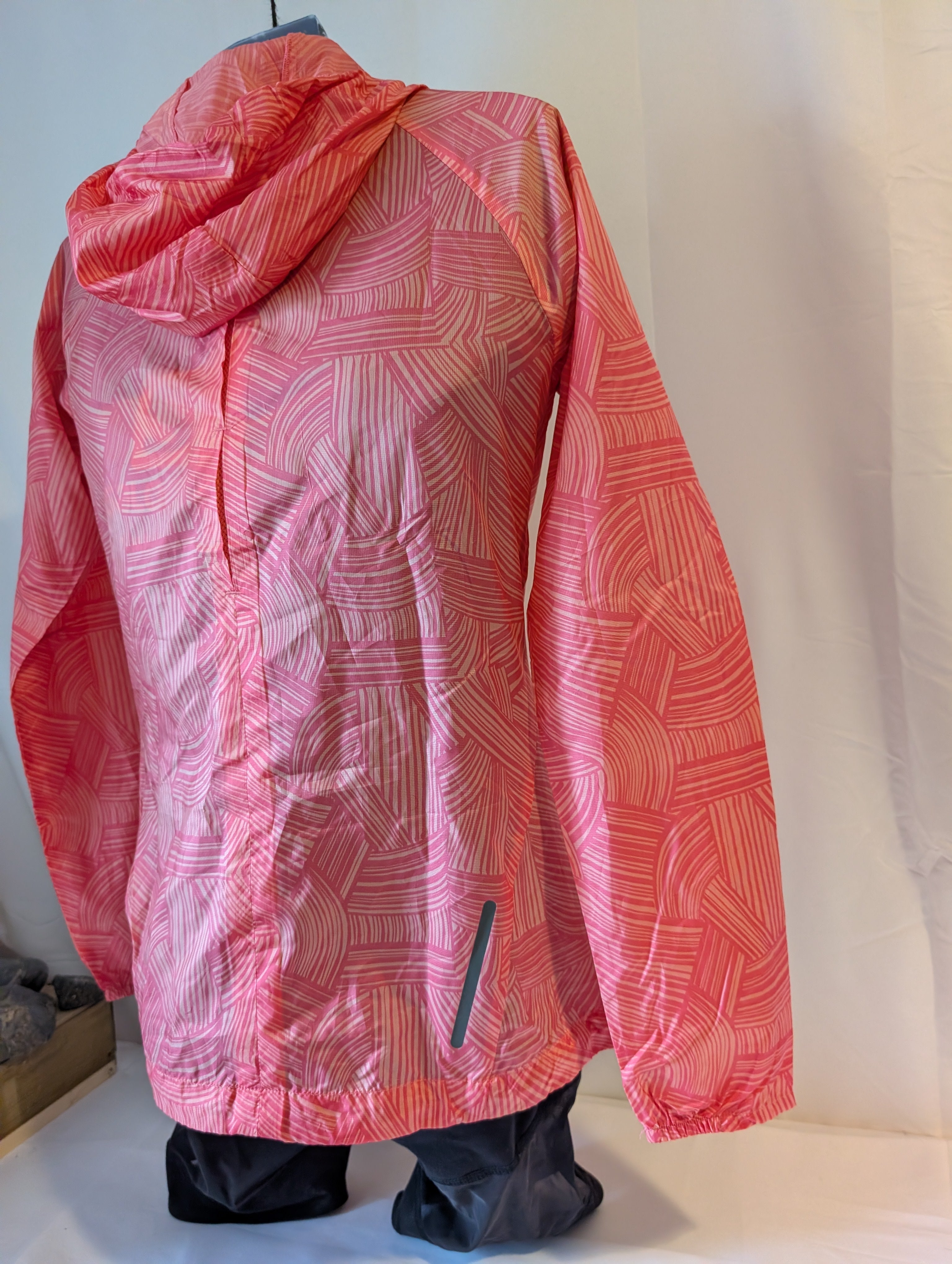 Asics, FuzeX womens running jacket, Peach, Size S (Ref. CJ0016)