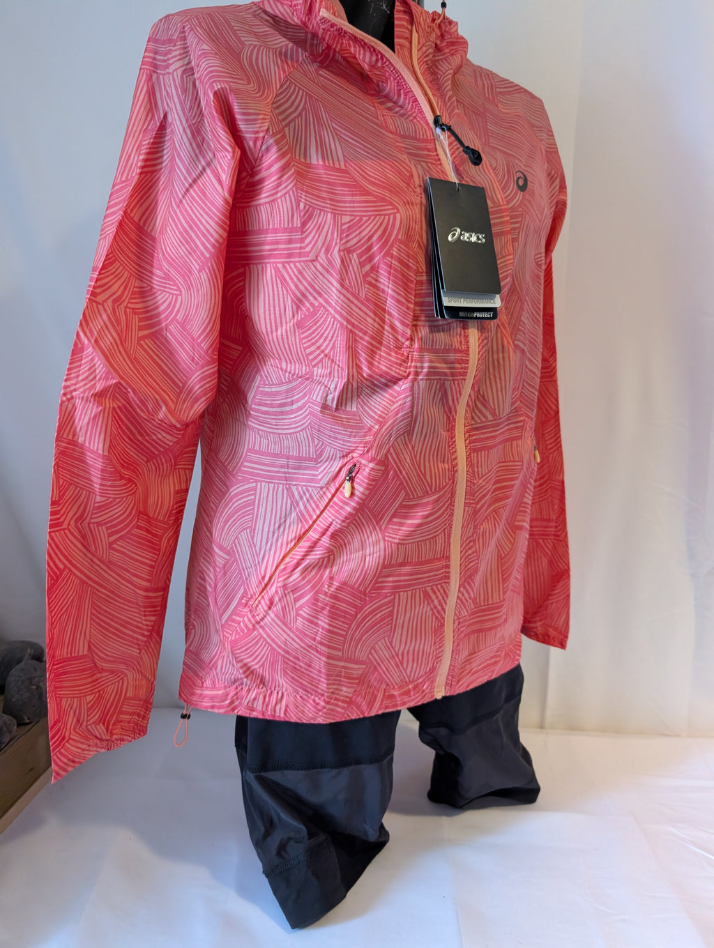 Asics, FuzeX womens running jacket, Peach, Size S (Ref. CJ0016)