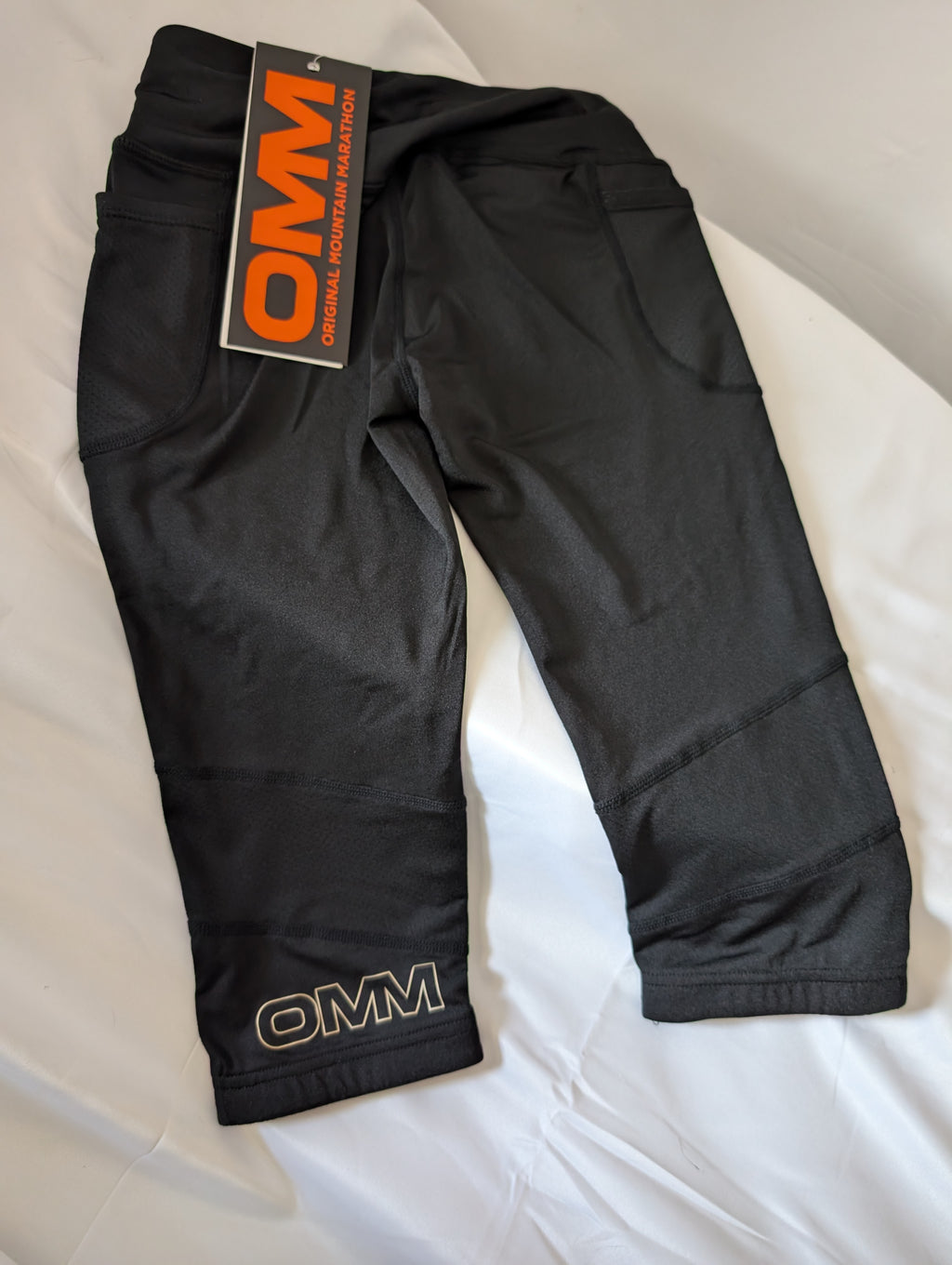 OMM, Flash Tights BNWT, women's Leggings, ¾ length,  size XS (CL0007)
