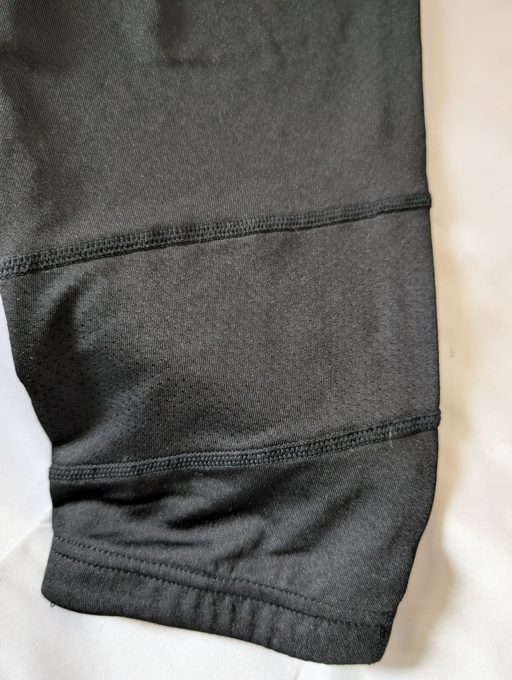 OMM, Flash Tights BNWT, women's Leggings, ¾ length,  size XS (CL0007)
