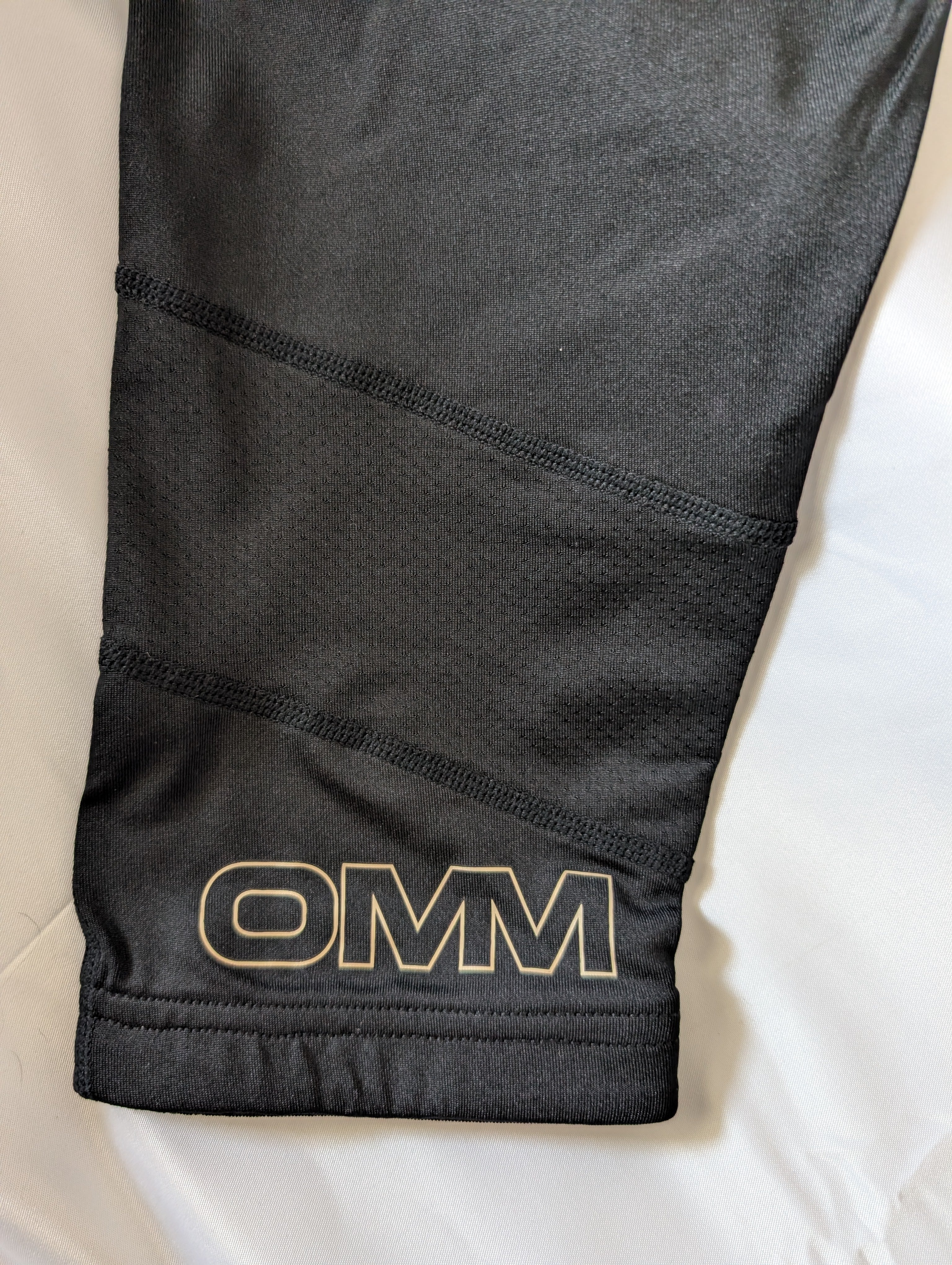 OMM, Flash Tights BNWT, women's Leggings, ¾ length,  size XS (CL0007)