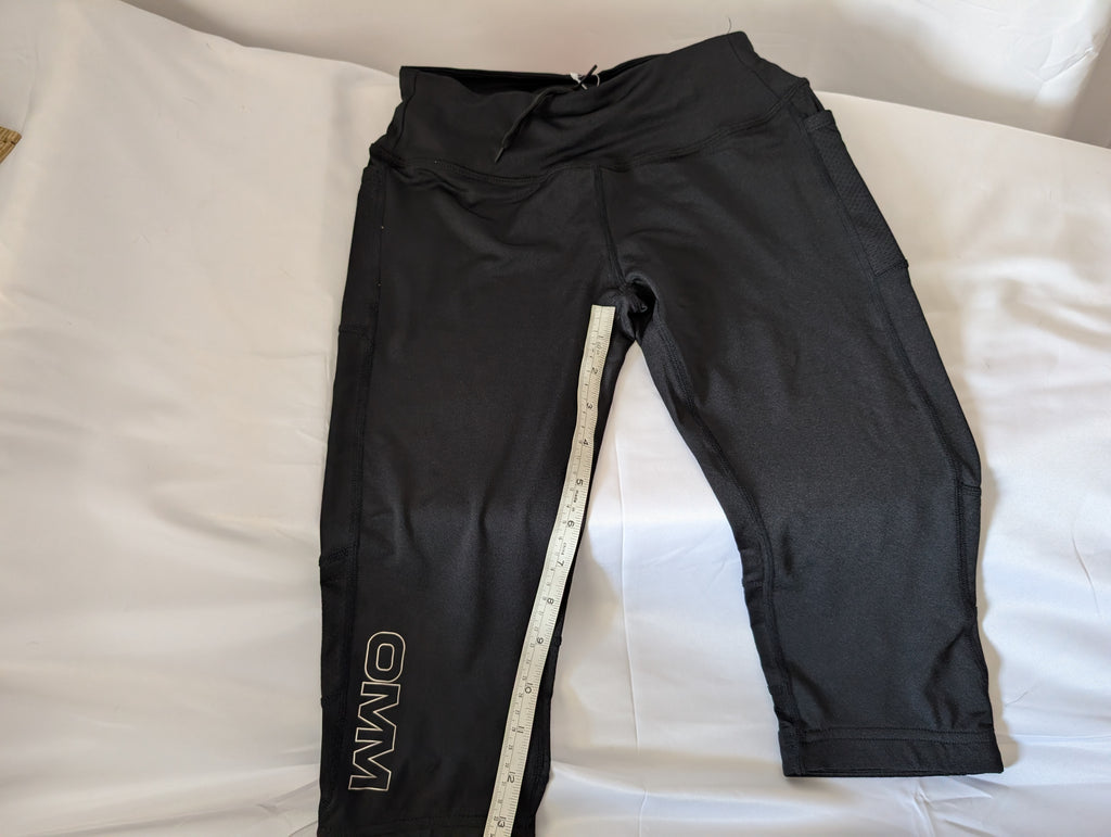 OMM, Flash Tights BNWT, women's Leggings, ¾ length,  size XS (CL0007)