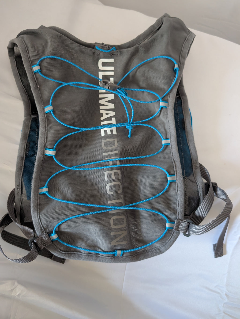 Ultimate Direction AK Race Vest 2.0, Grey & Blue, Size S/M (AH0008)
