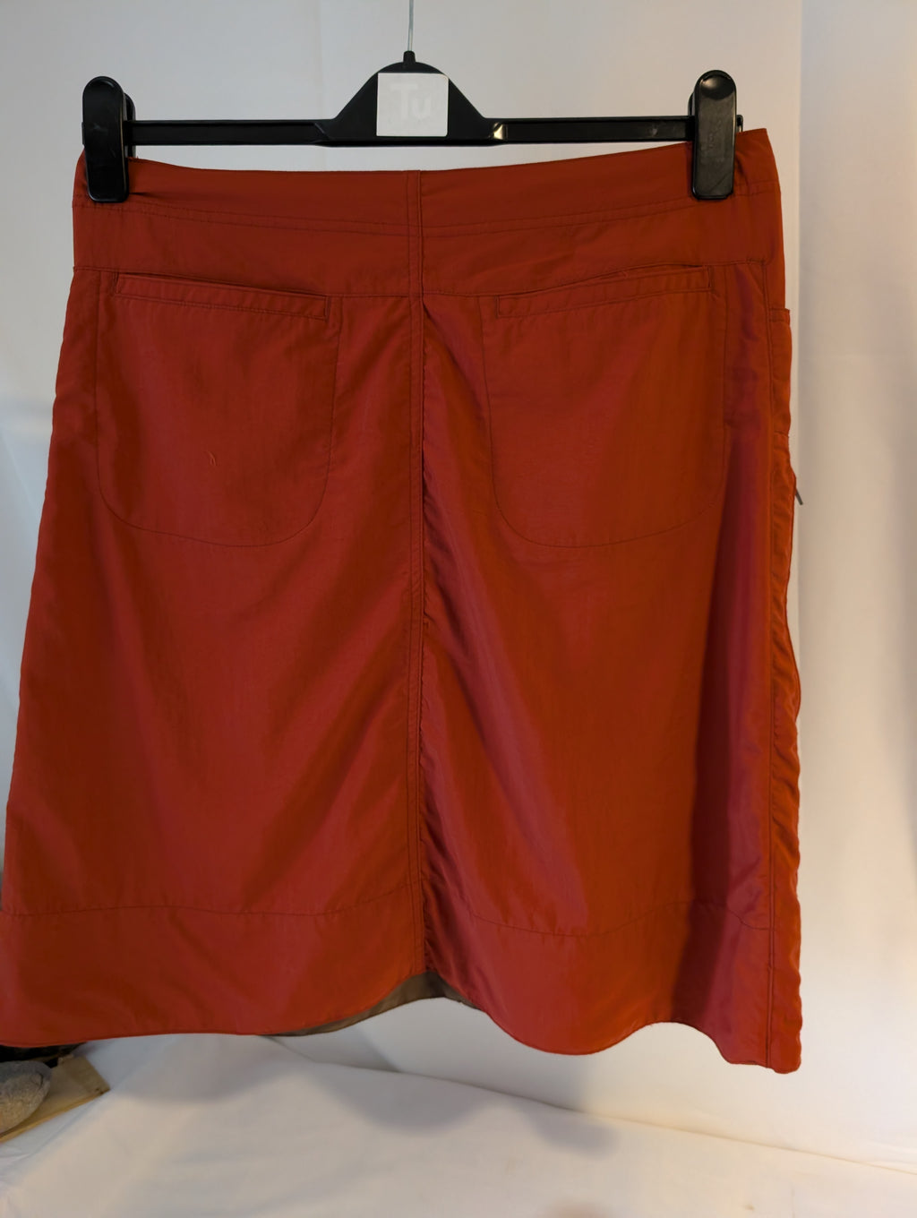 Mountain Hardwear ‘Arroyo’ Skirt, Women’s, Brick red, Label Size 10 (BNWT) Ref. CS0012