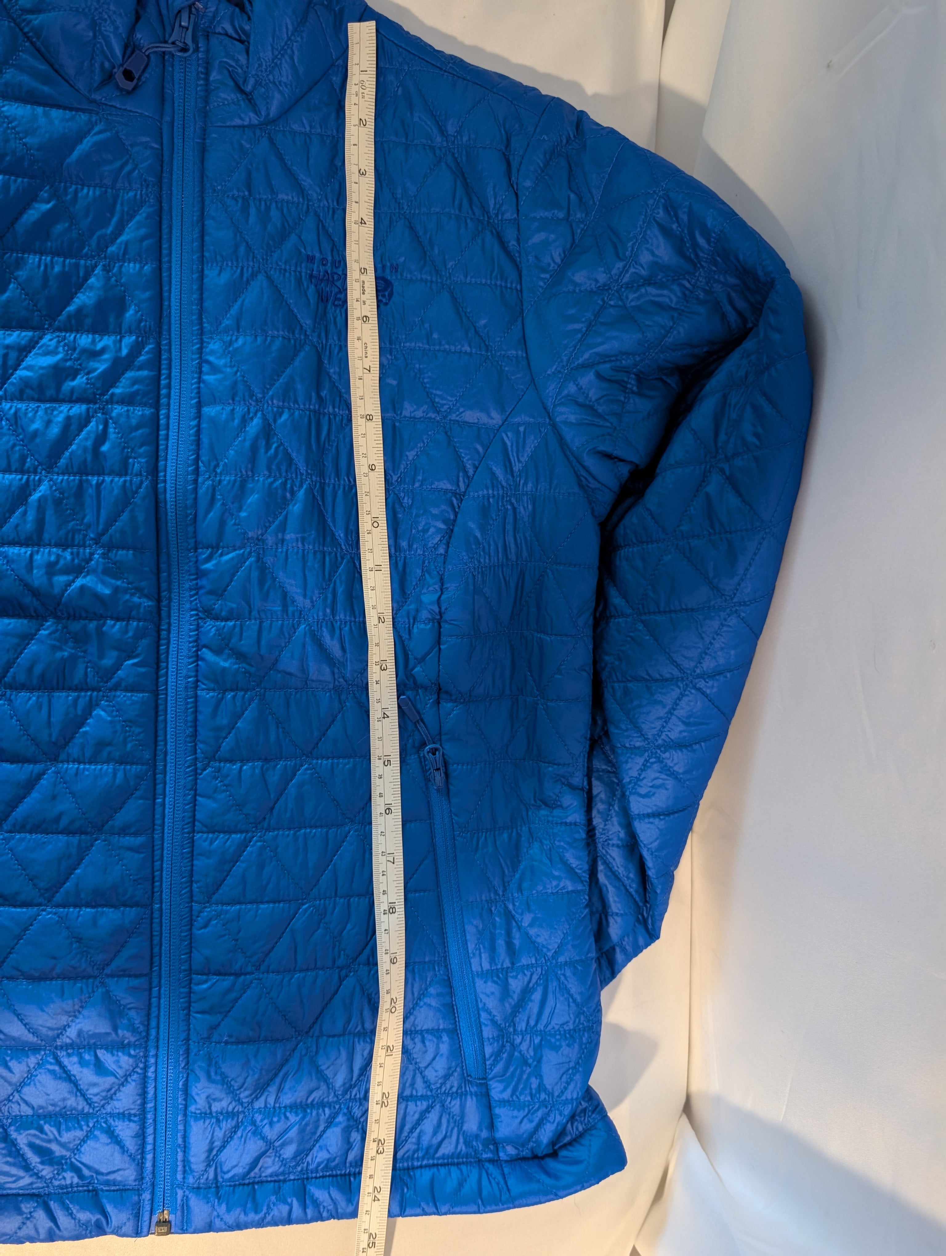 Mountain Hardwear, Micro Thermostatic Jacket; women’s, Electric Blue&nbsp; (Size S), BNWT Ref. CJ0026.