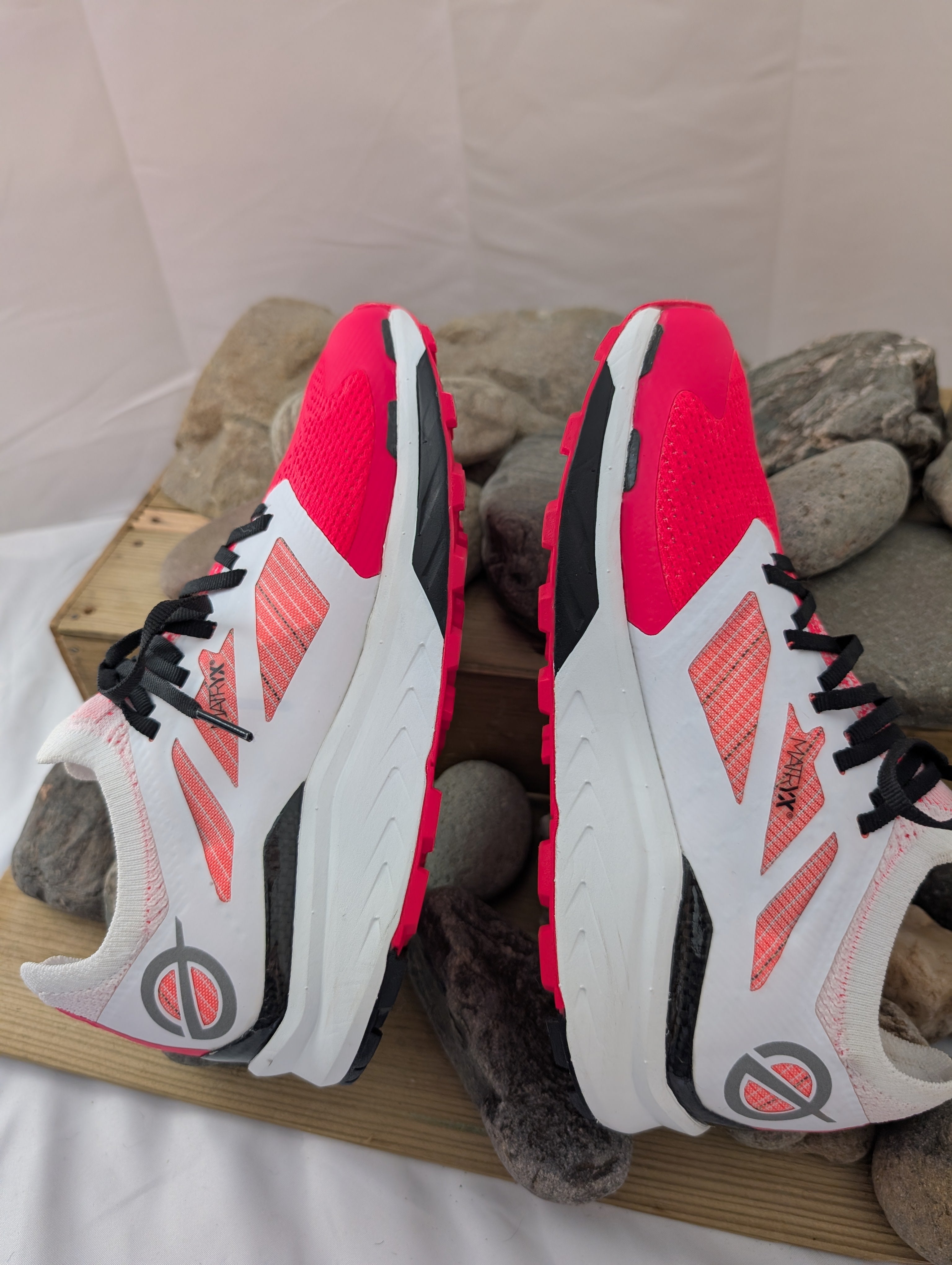 North Face, Vectiv Flight Series, Trail running shoes, pink/white, Size 4, F0092