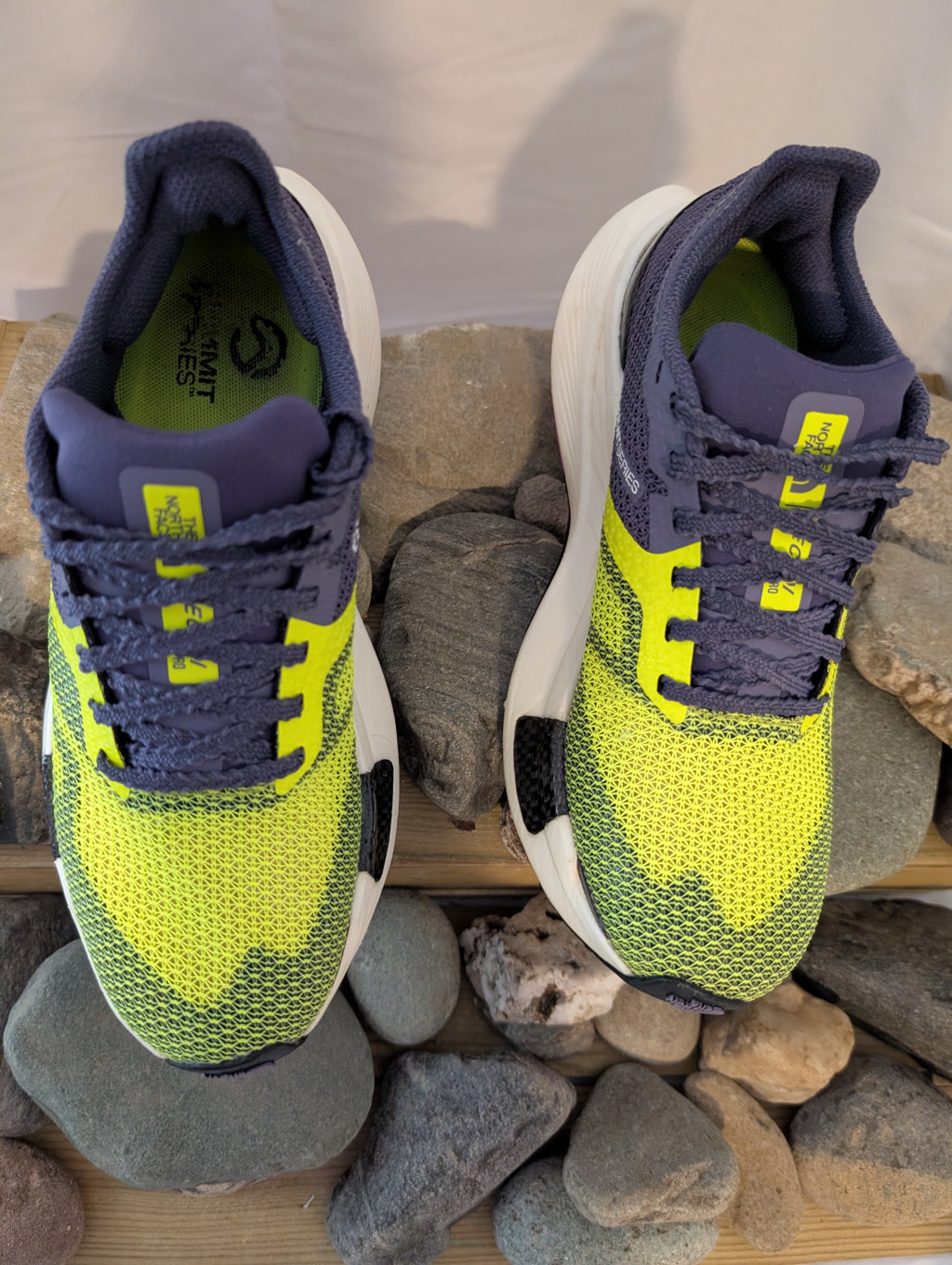 North Face, Summit Vectiv Pro, Trail running shoes, Yellow/Grey, Size 4.5, F0093