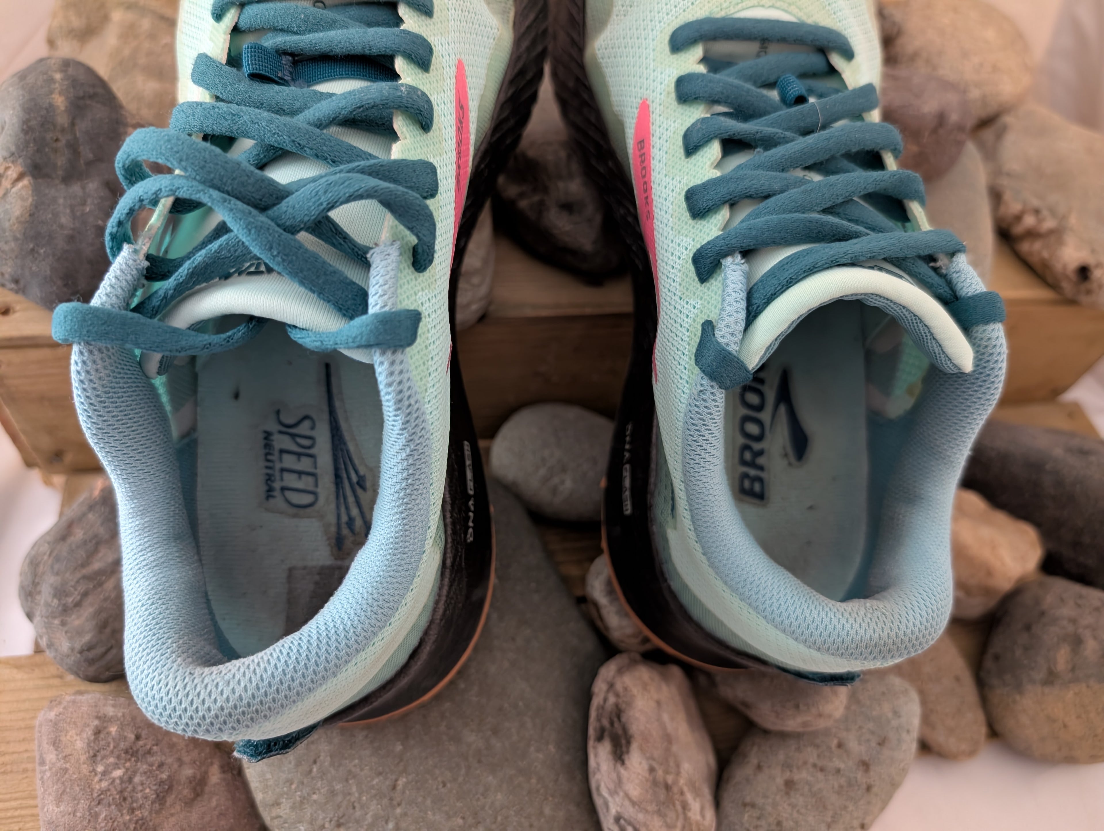Brooks, Catamount, Trail running shoes, mint, Size 5.5, F0094