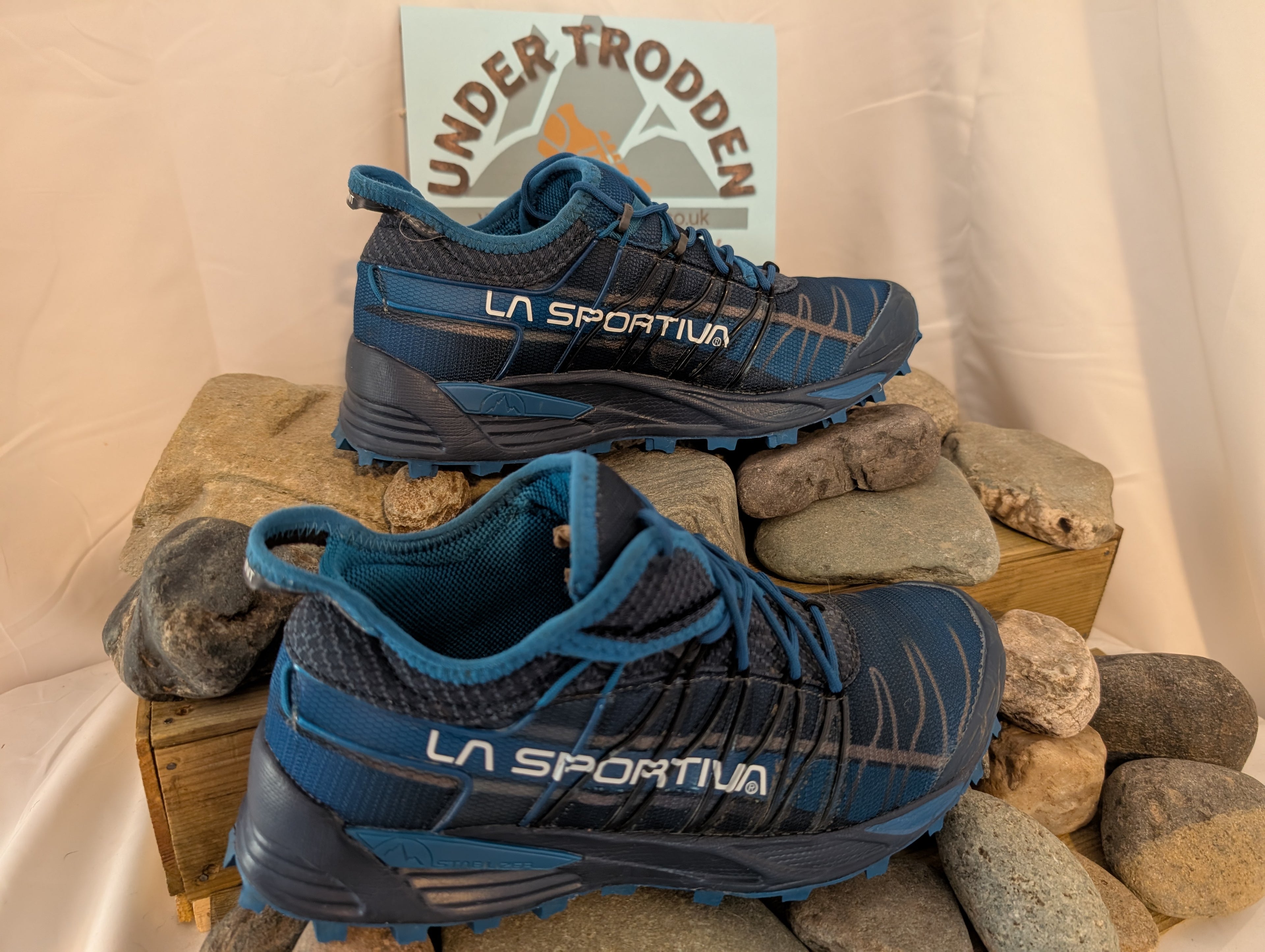 La Sportiva, Mutant, Trail running shoes, Dark Blue (size 6.5) (Ref.F0100)