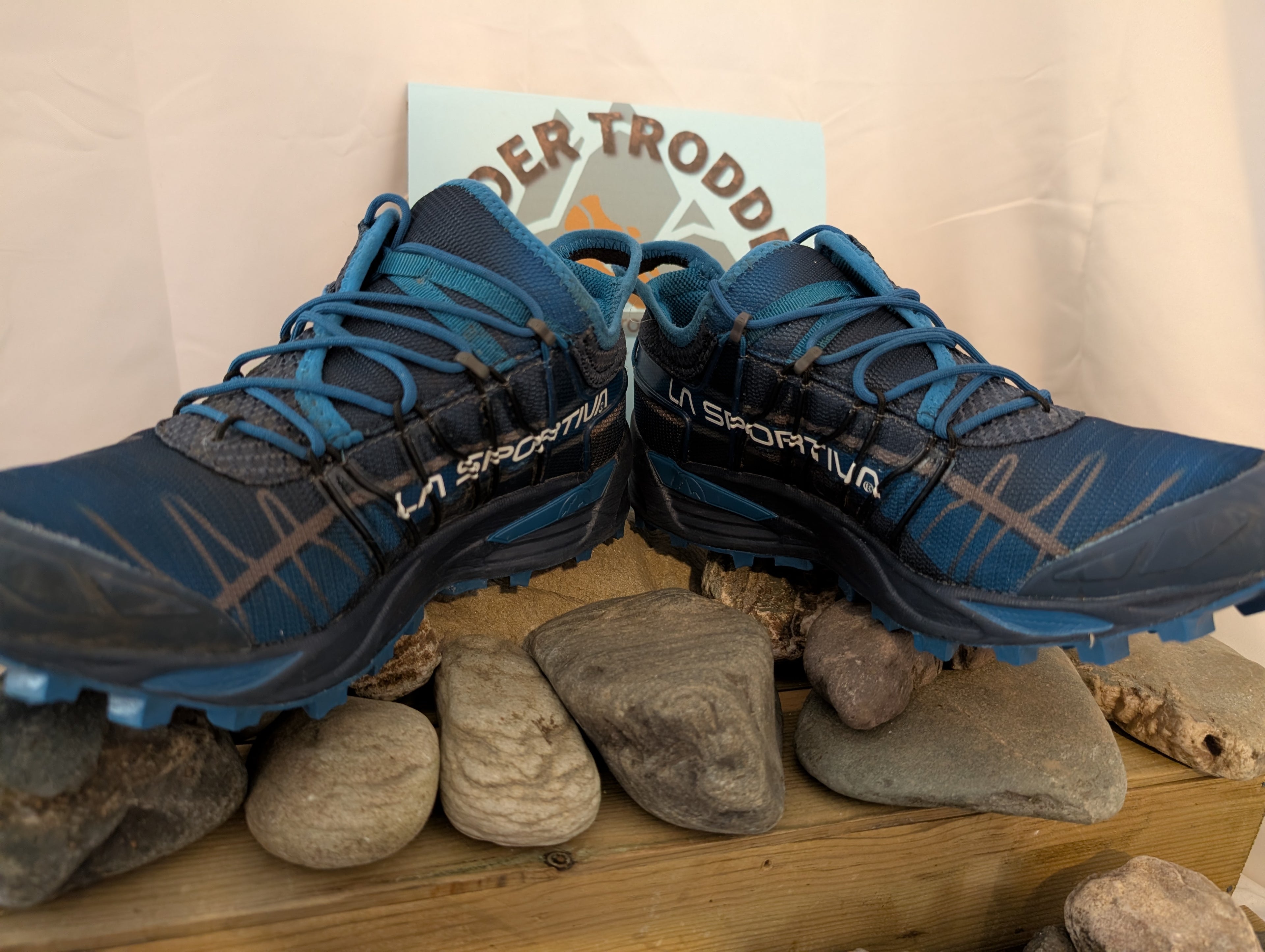 La Sportiva, Mutant, Trail running shoes, Dark Blue (size 6.5) (Ref.F0100)
