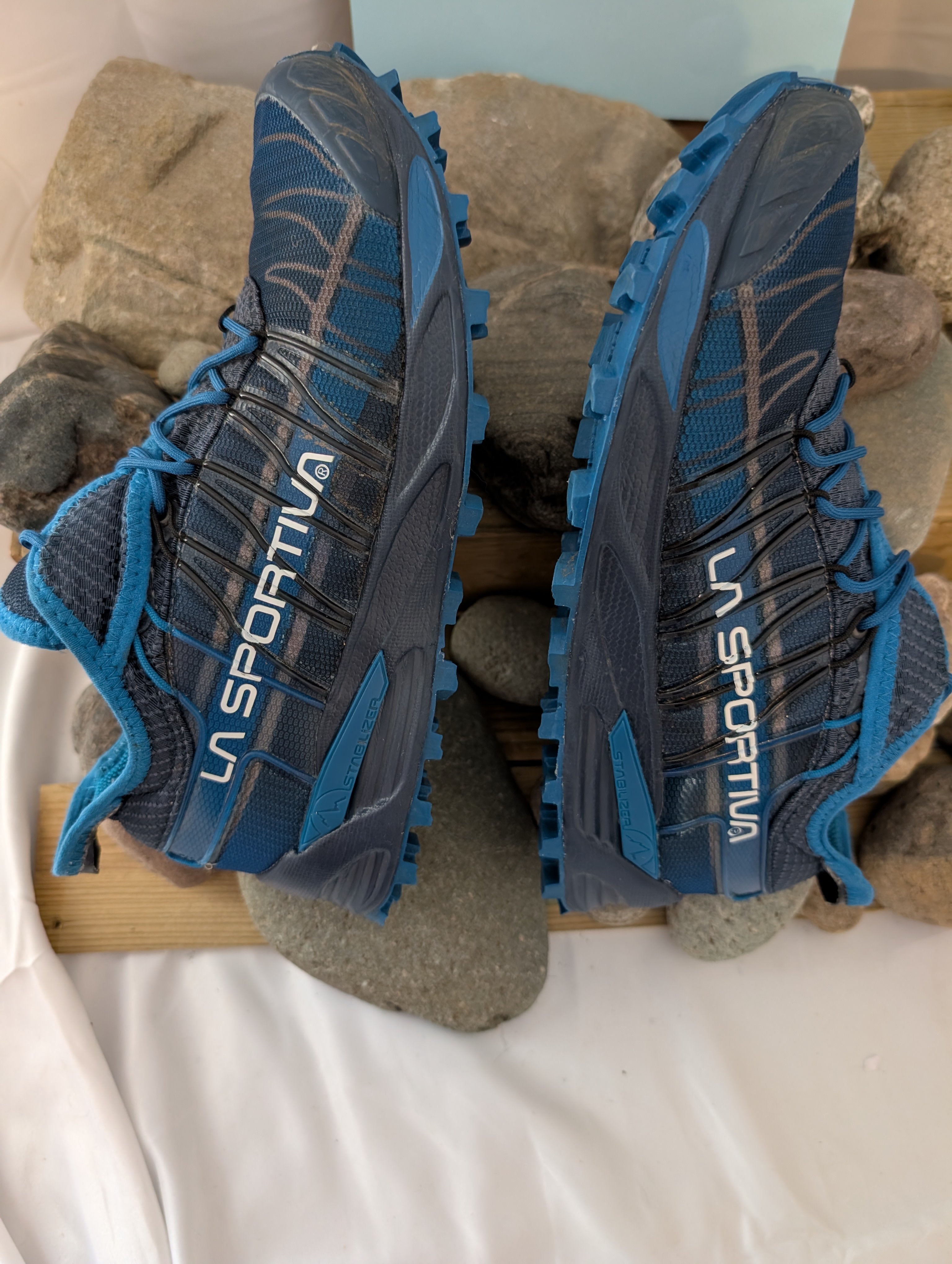 La Sportiva, Mutant, Trail running shoes, Dark Blue (size 6.5) (Ref.F0100)