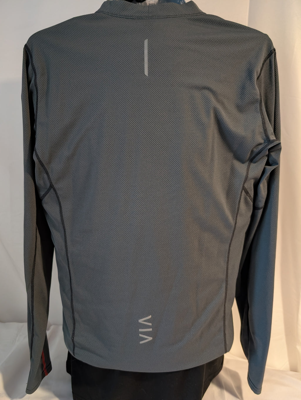 Montane, VIA Razor, Men’s long-sleeved running top, Grey, size M, CT0010.