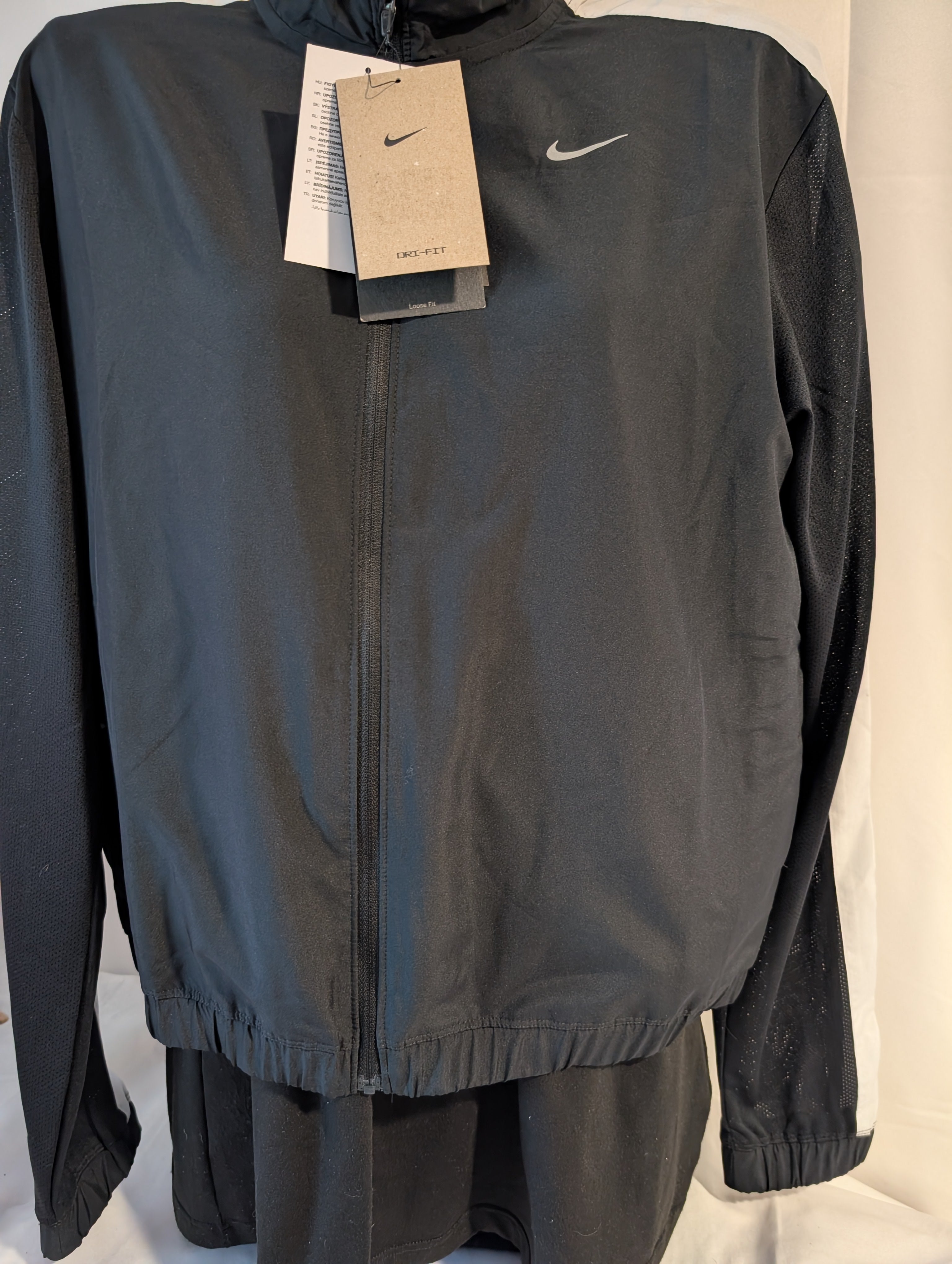 Nike, Dri-Fit Swoosh Run, Women’s Running Jacket, BNWT, size S (CJ0032)