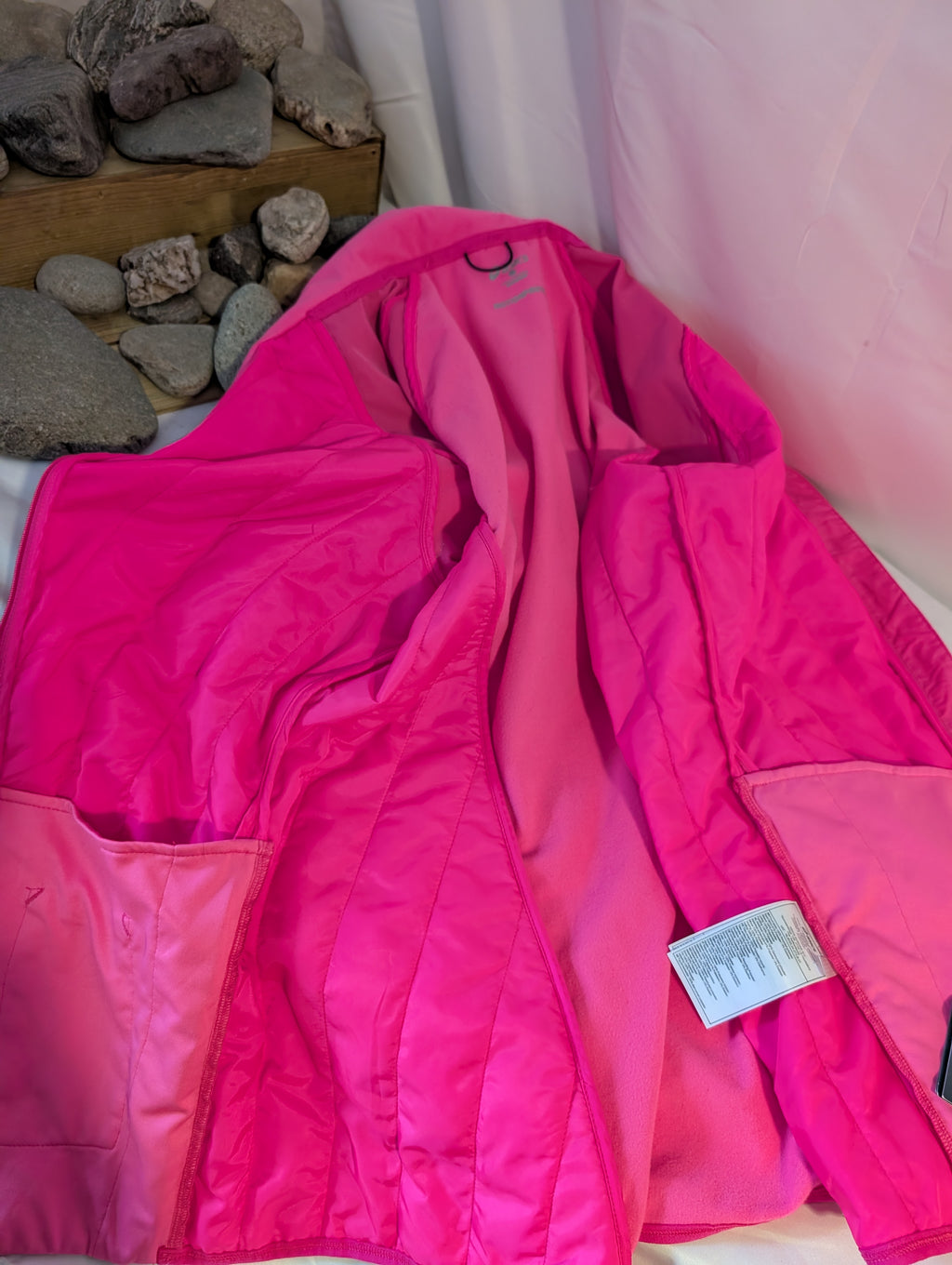 Asics, Speed Hybrid Women’s Jacket; BNWT, Pink, Size L, CJ0033