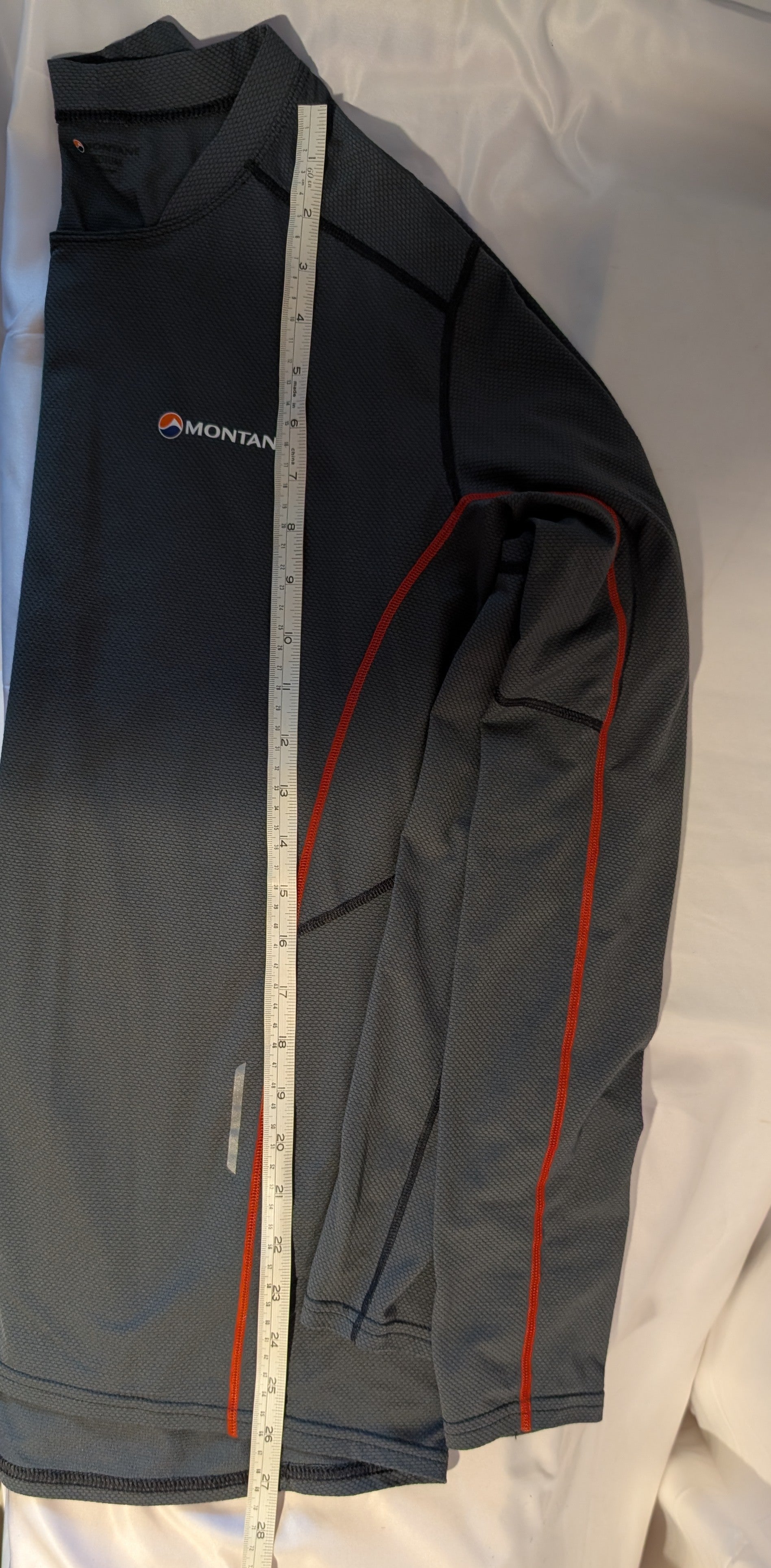 Montane, VIA Razor, Men’s long-sleeved running top, Grey, size M, CT0010.