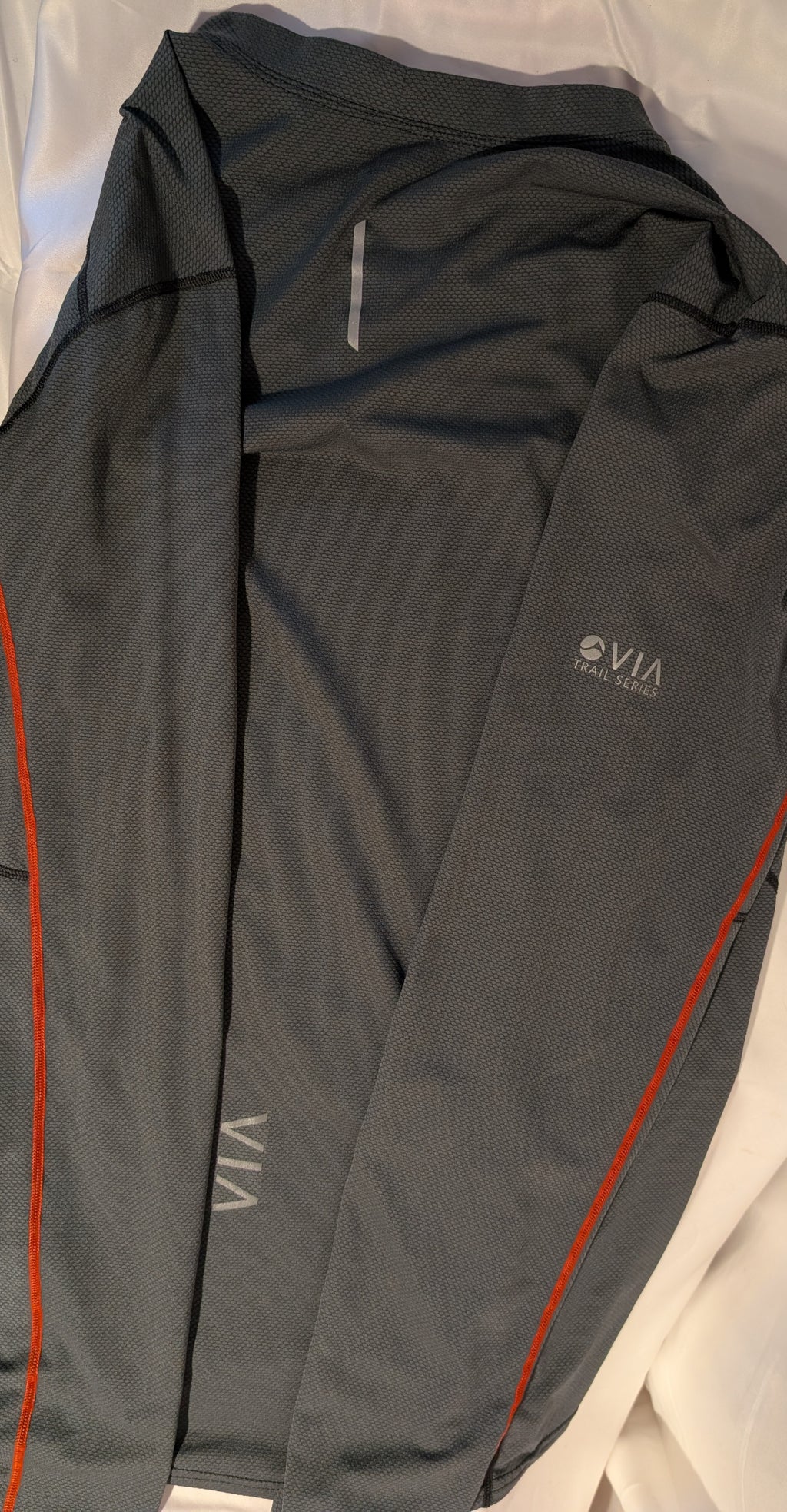 Montane, VIA Razor, Men’s long-sleeved running top, Grey, size M, CT0010.