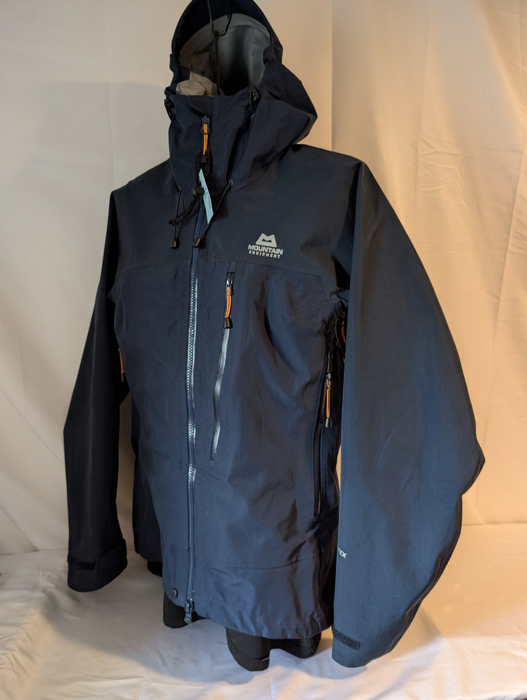 Mountain Hardware Technical Goretex jacket ♀ (Size 12) (#CJ0038)
