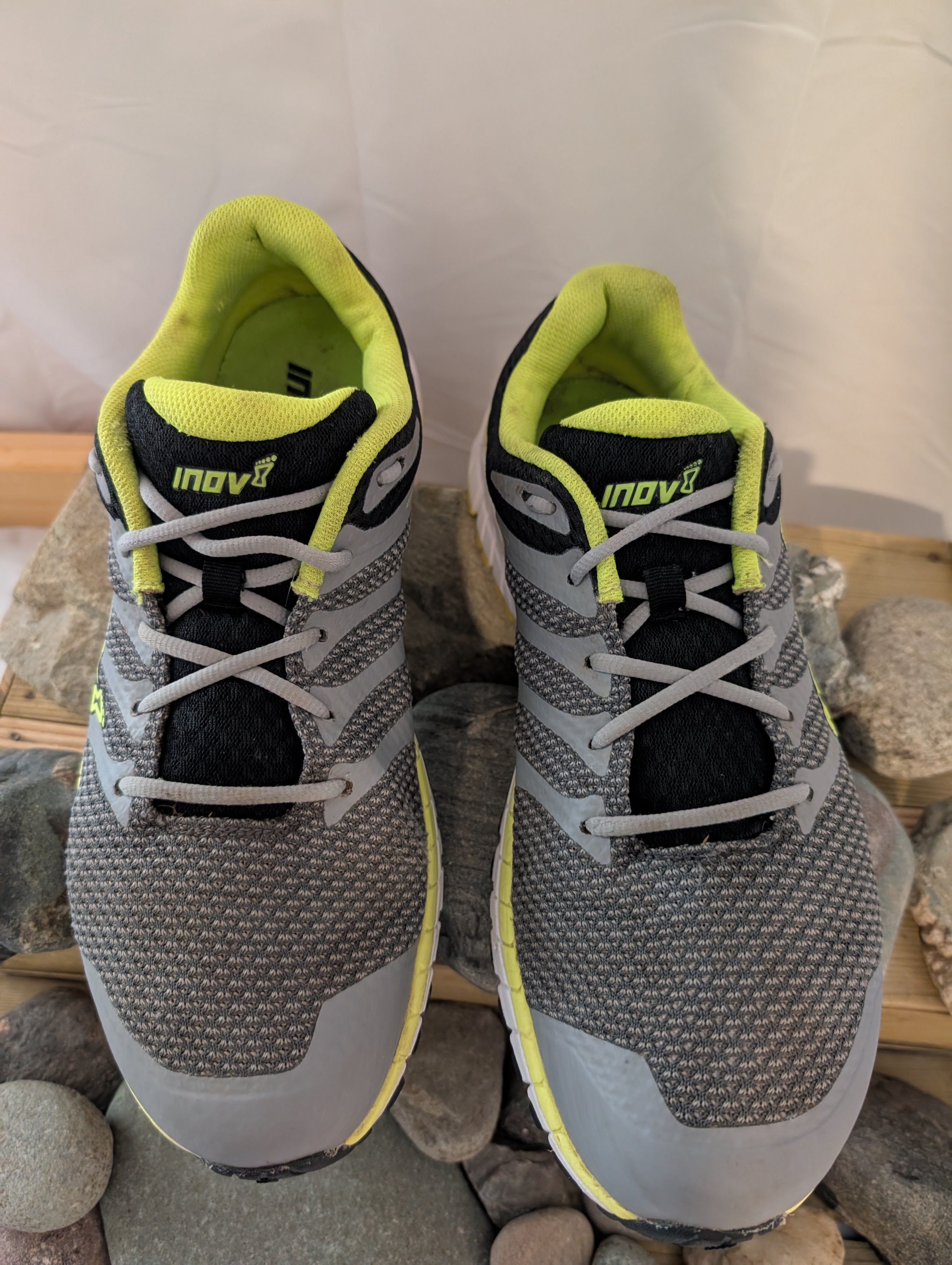 Title &nbsp; &nbsp;Inov-8 RoadClaw 275, Men's road running shoes, size 11.5 (F0105)