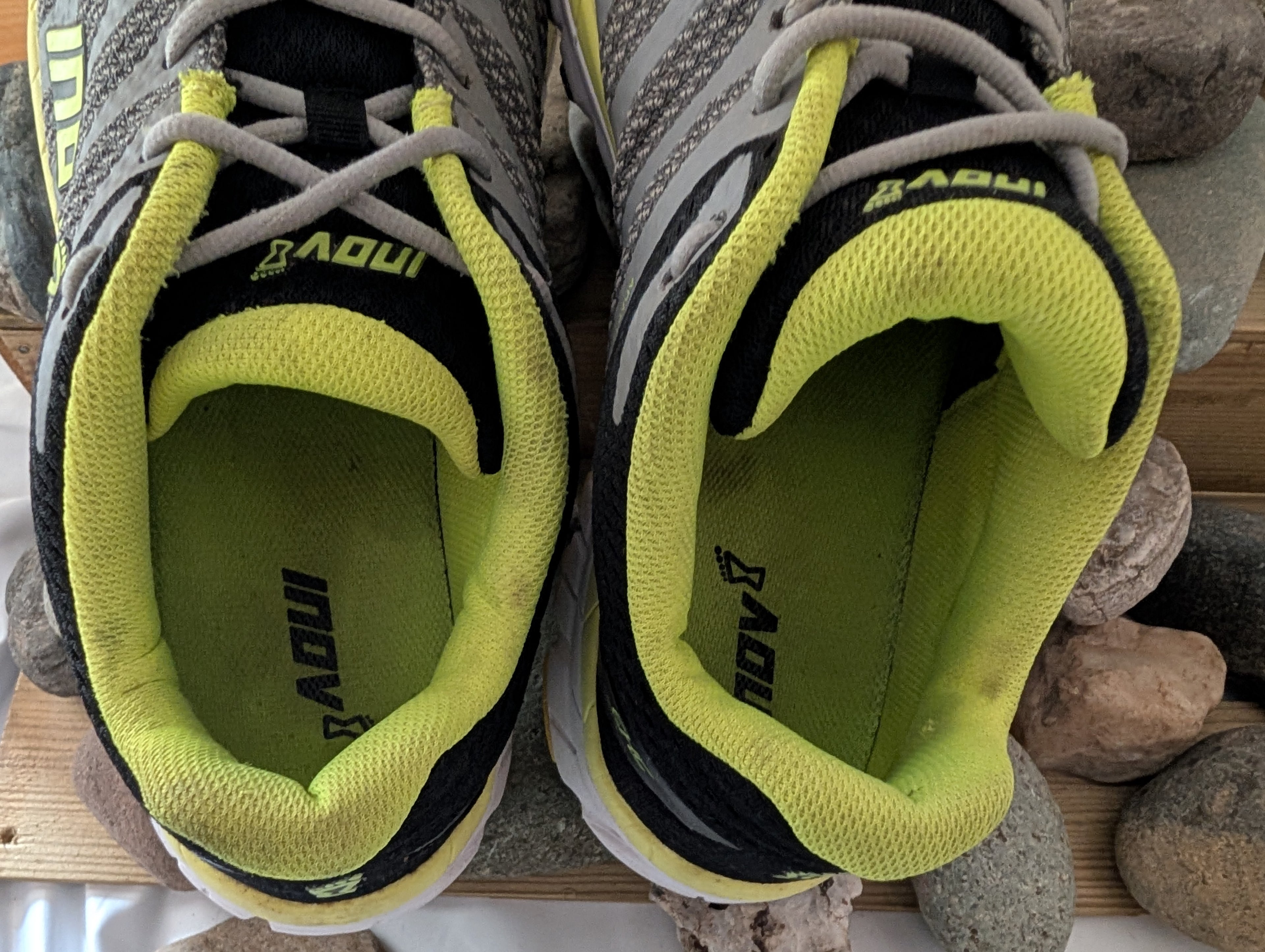 Title &nbsp; &nbsp;Inov-8 RoadClaw 275, Men's road running shoes, size 11.5 (F0105)