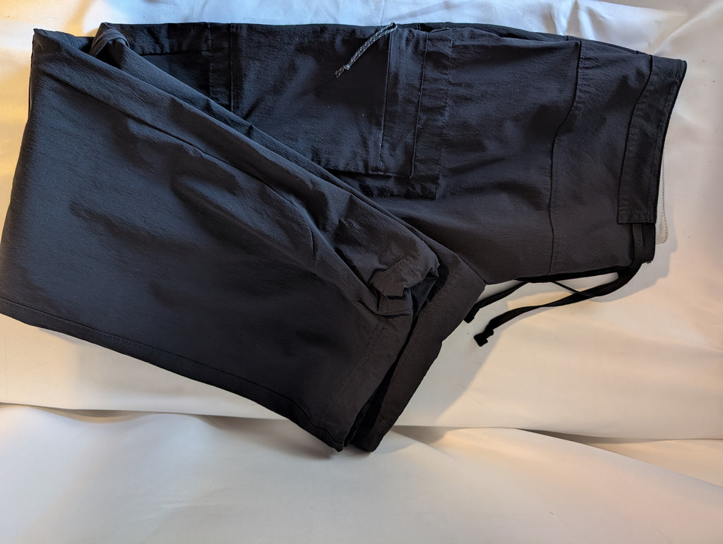 Mountain Hardwear, Zip-off Black Hiking pants, Women's Size US 4R (UK size 8-10) #CP0017