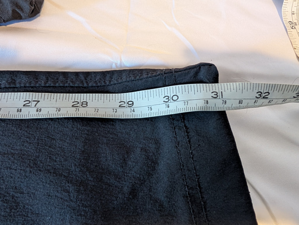 Mountain Hardwear, Zip-off Black Hiking pants, Women's Size US 4R (UK size 8-10) #CP0017