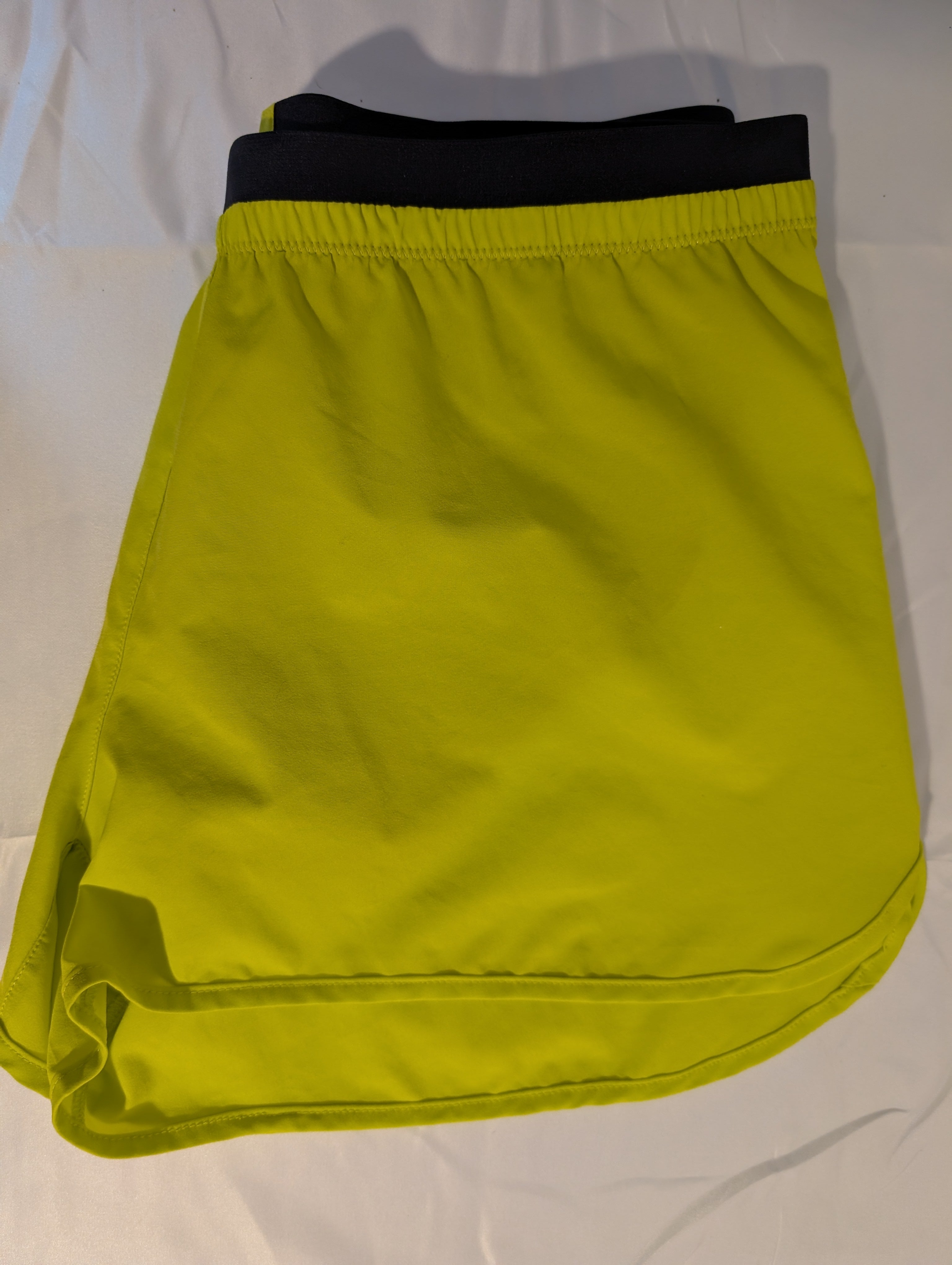 Salomon Cross 3~ women's running shorts, Yellow,  size S, (CS0015)