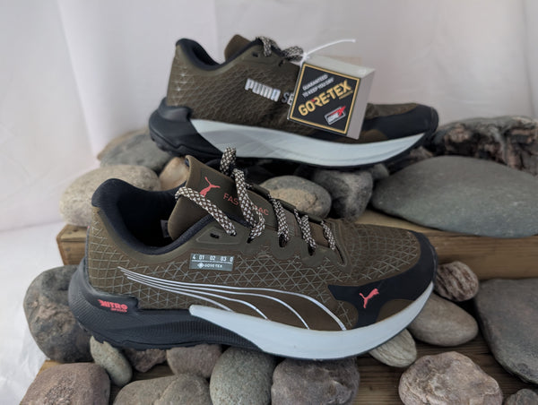 Puma, Fast-Trac Nitro, women's goretex trail running shoes, size 4.5 (F0119)