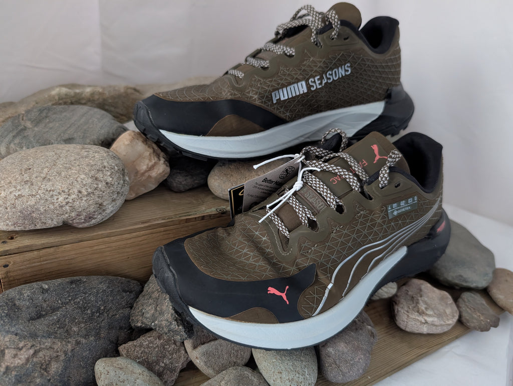 Puma, Fast-Trac Nitro, women's goretex trail running shoes, size 4.5 (F0119)