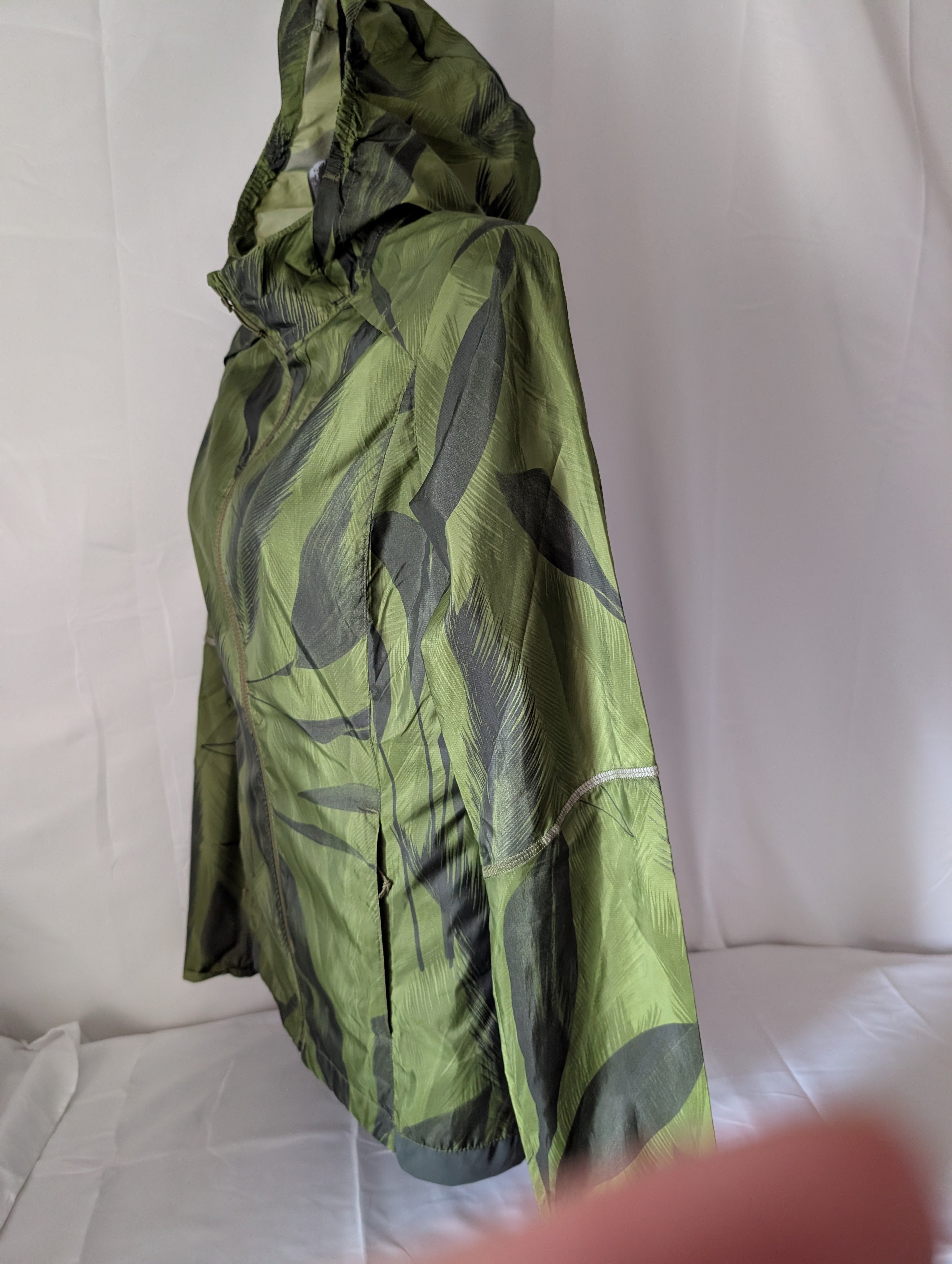 Salomon, Agile Wind Print, women's running jacket, size s (CJ0043).