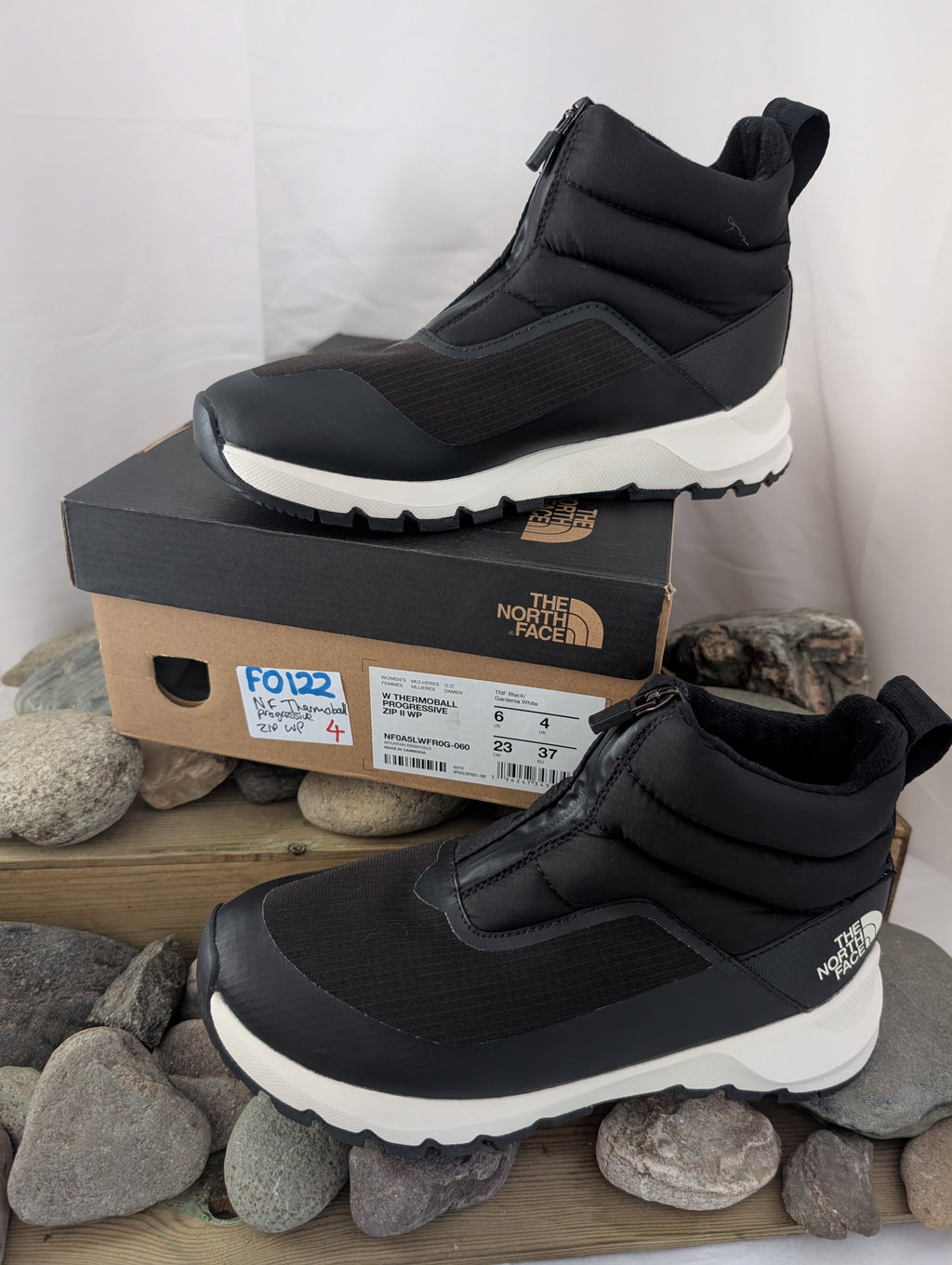 North Face,  Thermoball Progressive zip snow boots, women's size 4 (F0122)
