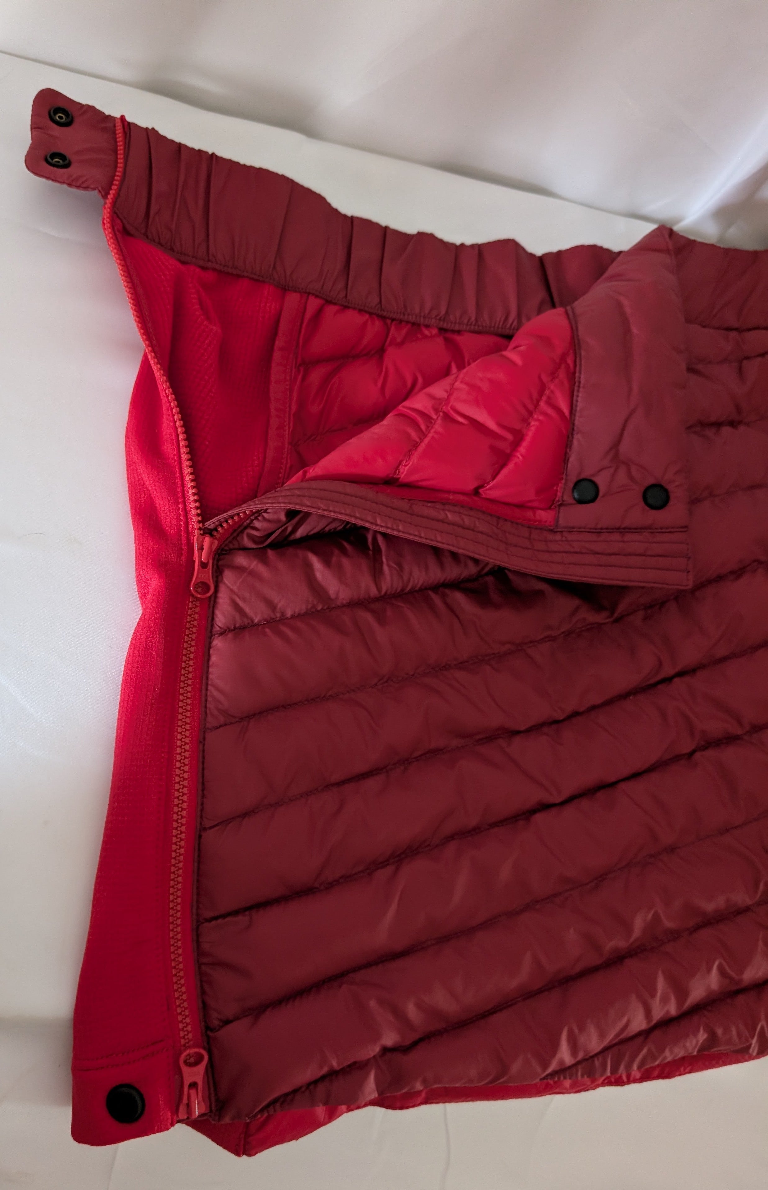 Mountain Equipment Particle Skirt, women's insulated winter activity layer, size 12 (CS0019)