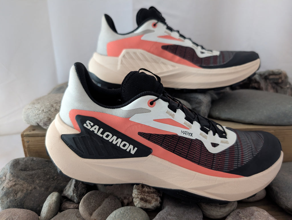 Salomon Genesis, women's trail running shoes, size 6.5 (F0124)