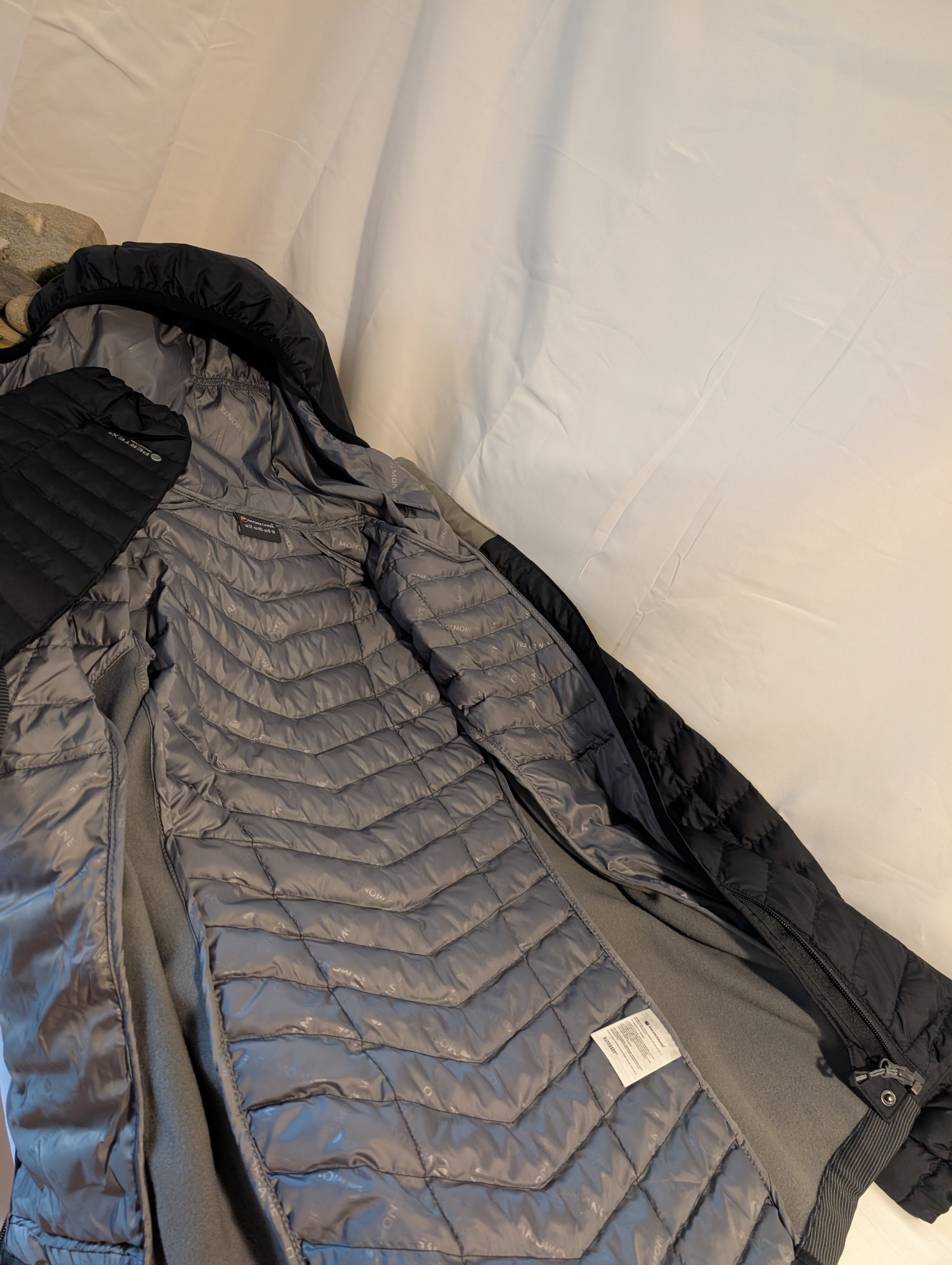 Montane, Phoenix stretch, Women's insulated hiking Jacket, size 12 (CJ0050)