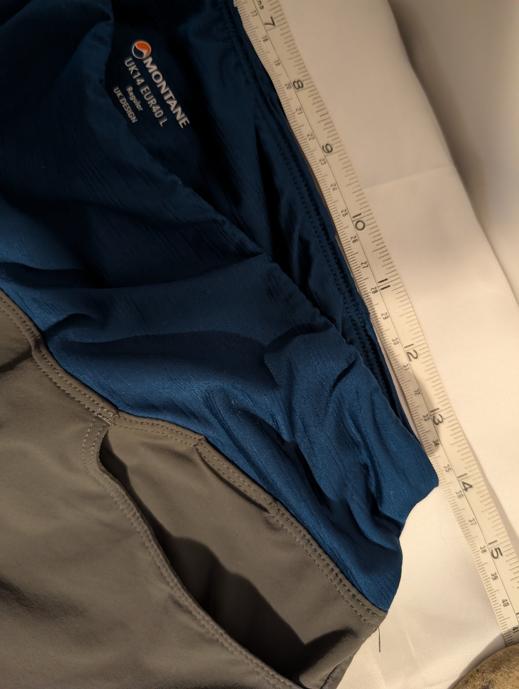 Montane, Cygnus Pants, women's hiking pants, size 14 (CP0020)
