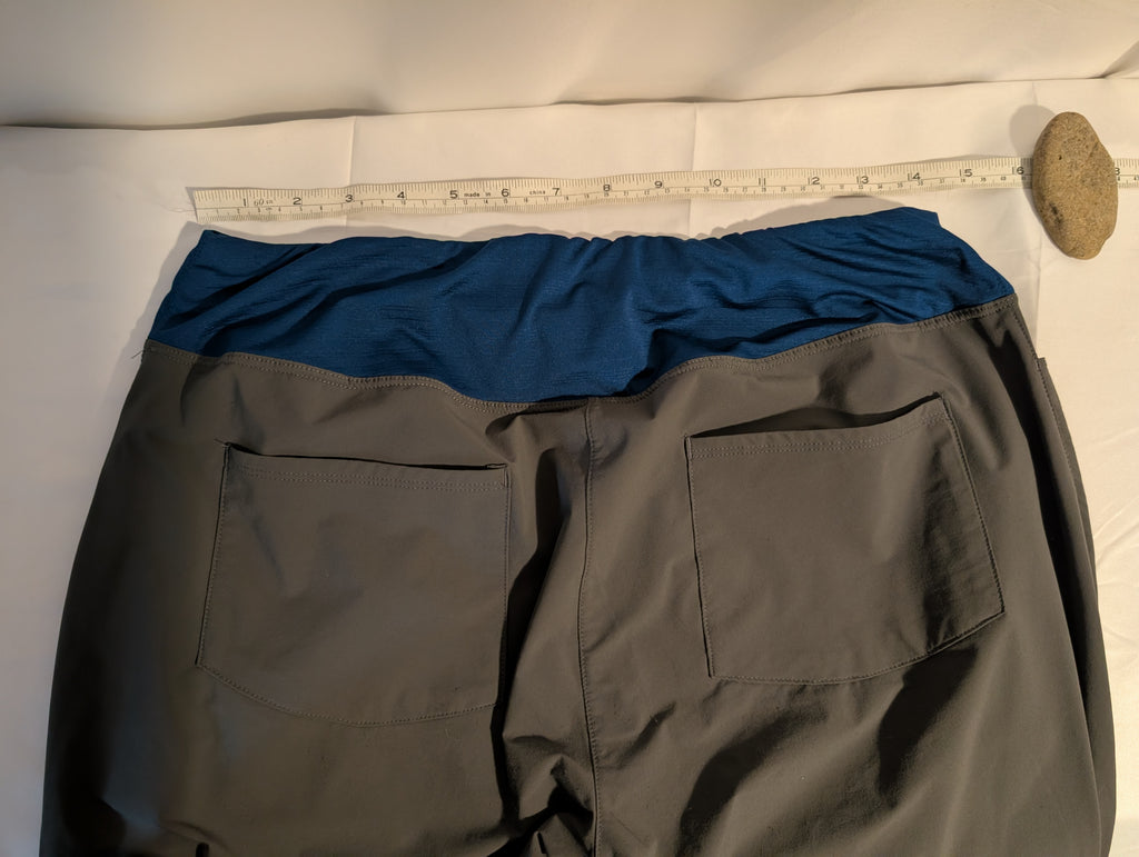 Montane, Cygnus Pants, women's hiking pants, size 14 (CP0020)
