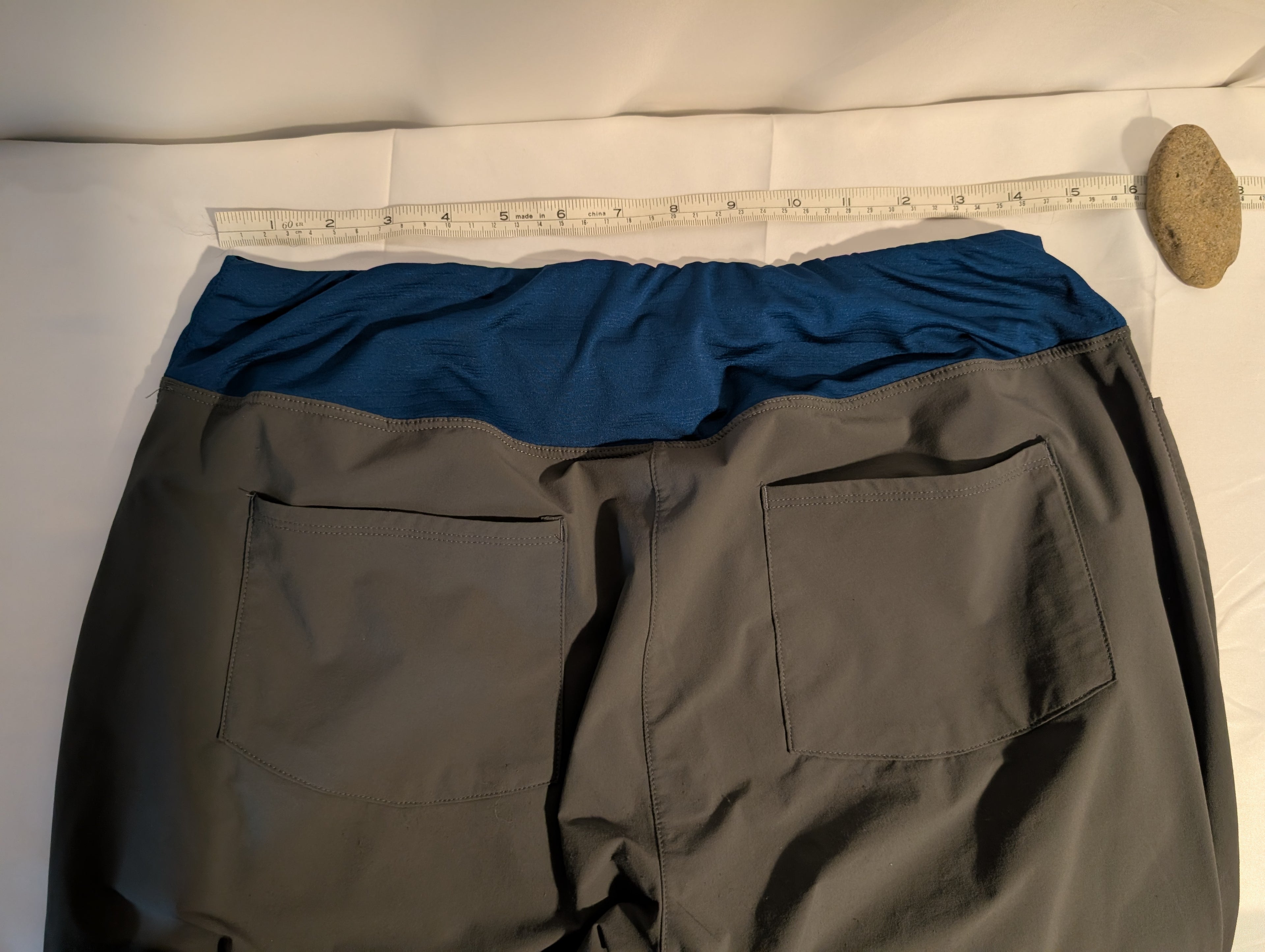 Montane, Cygnus Pants, women's hiking pants, size 14 (CP0020)
