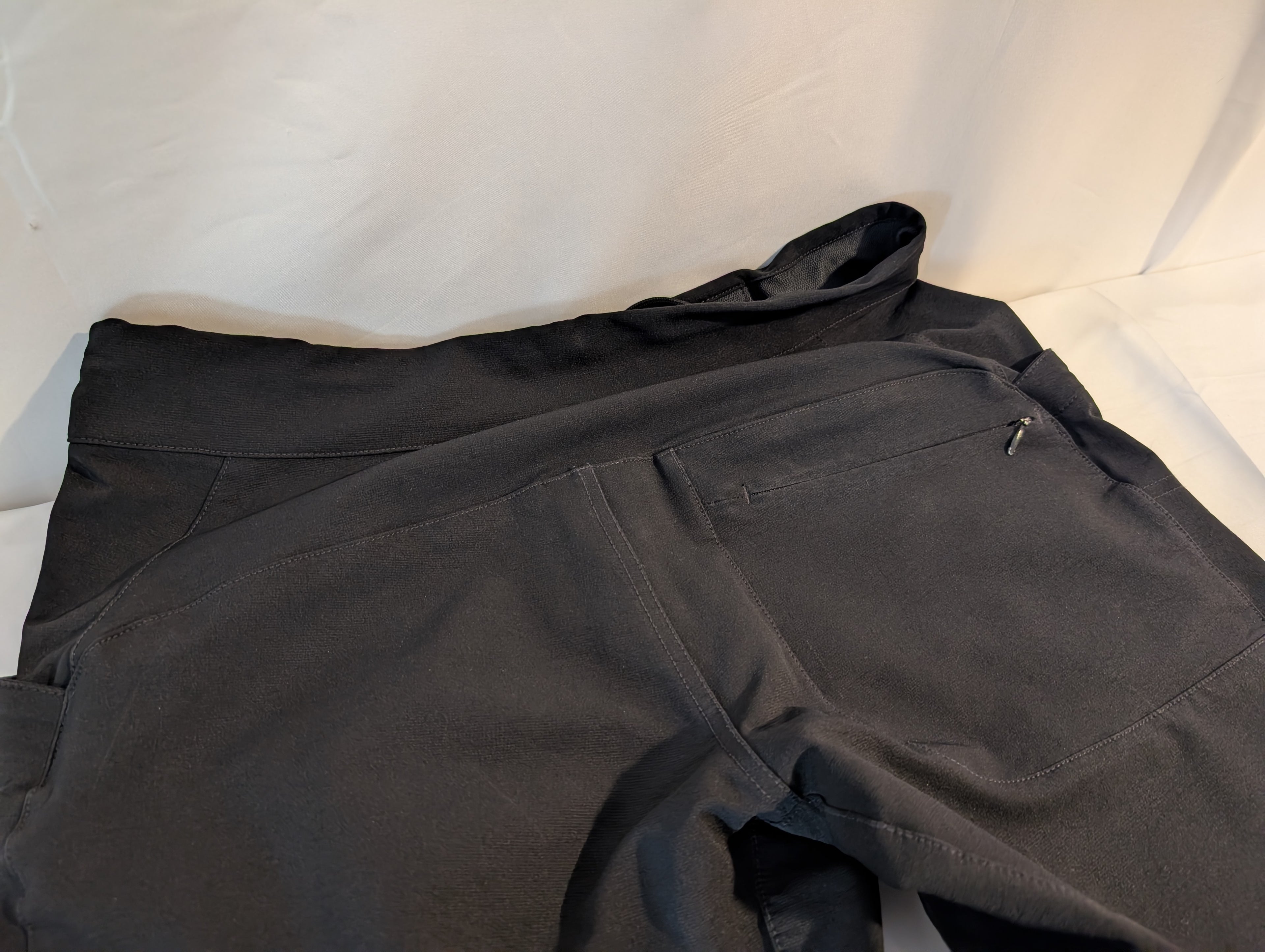 Mountain Hardwear,women's  alpine/mountaineering pants, size 8, CP0022