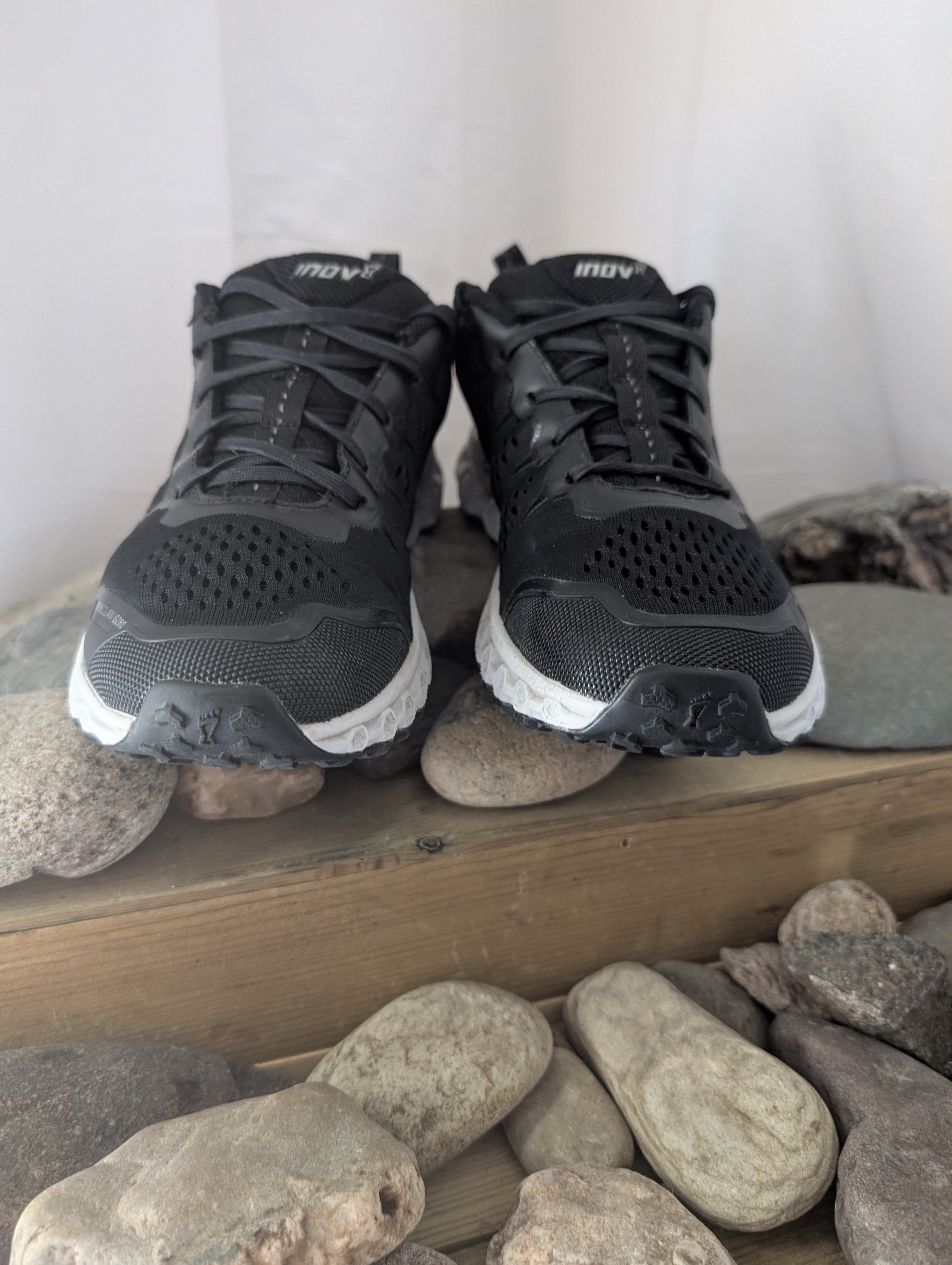 Inov-8, Parkclaw G280, Women's road-to-trail running shoes, Size 8 (F0134)